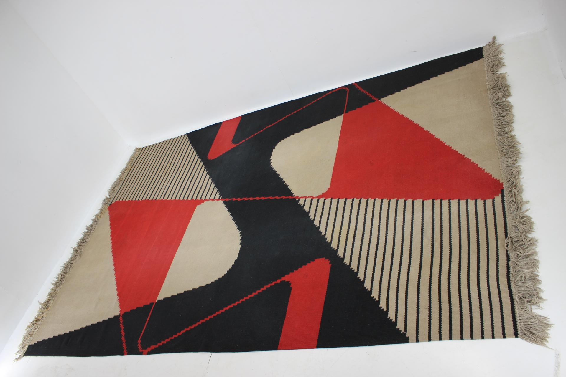 - around 1960s
- Czechoslovakia
- kilim, double sided
- original and good condition 
- well preserved, cleaned, few stains
jr.