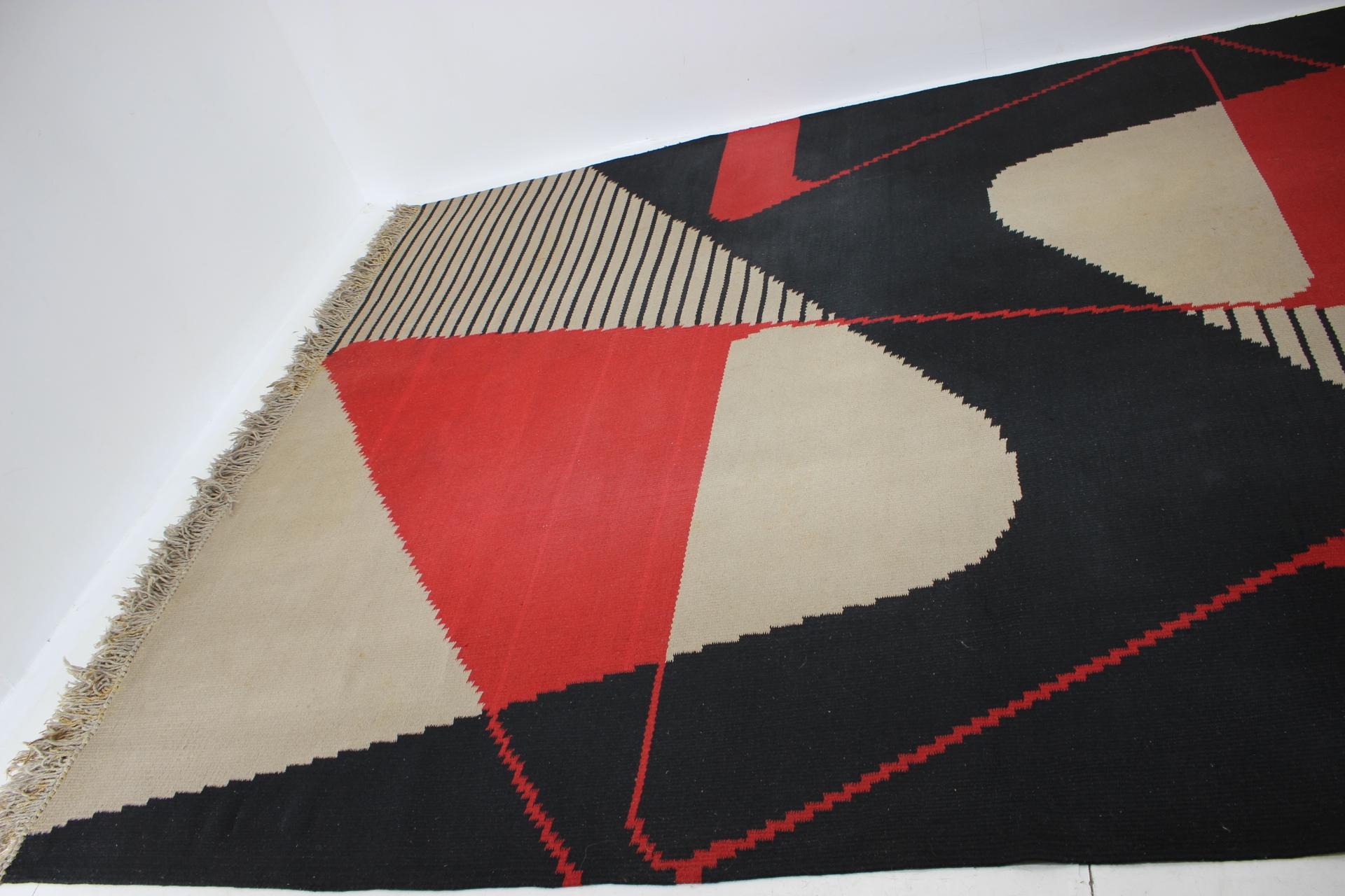 Czech Big Midcentury Kilim Abstract Wool Design Geometric Rug / Carpet, 1960s For Sale