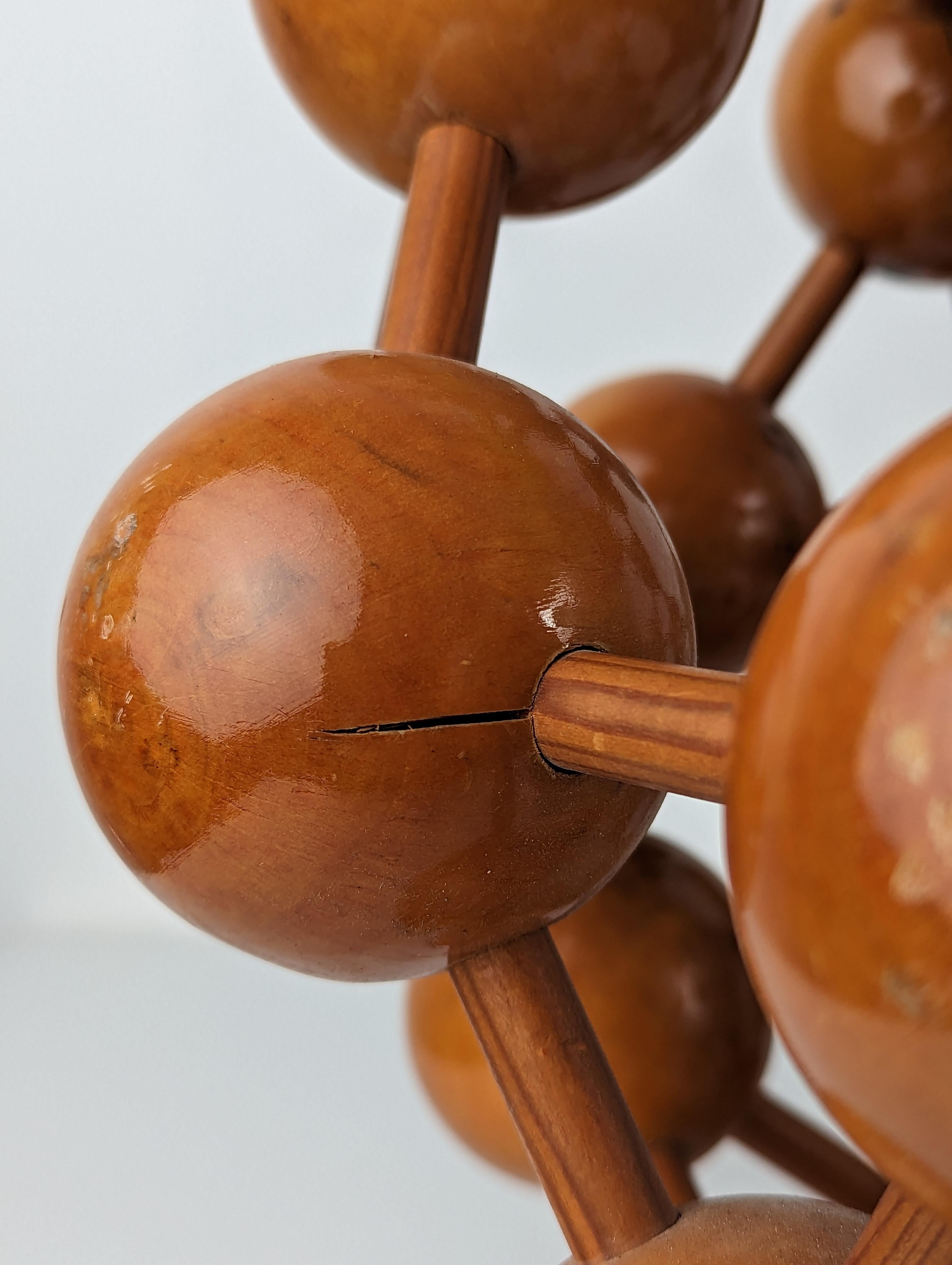 Big Mid-Century Modern Atomic Molecular Wood Sculpture, 1950s In Good Condition For Sale In Benalmadena, ES