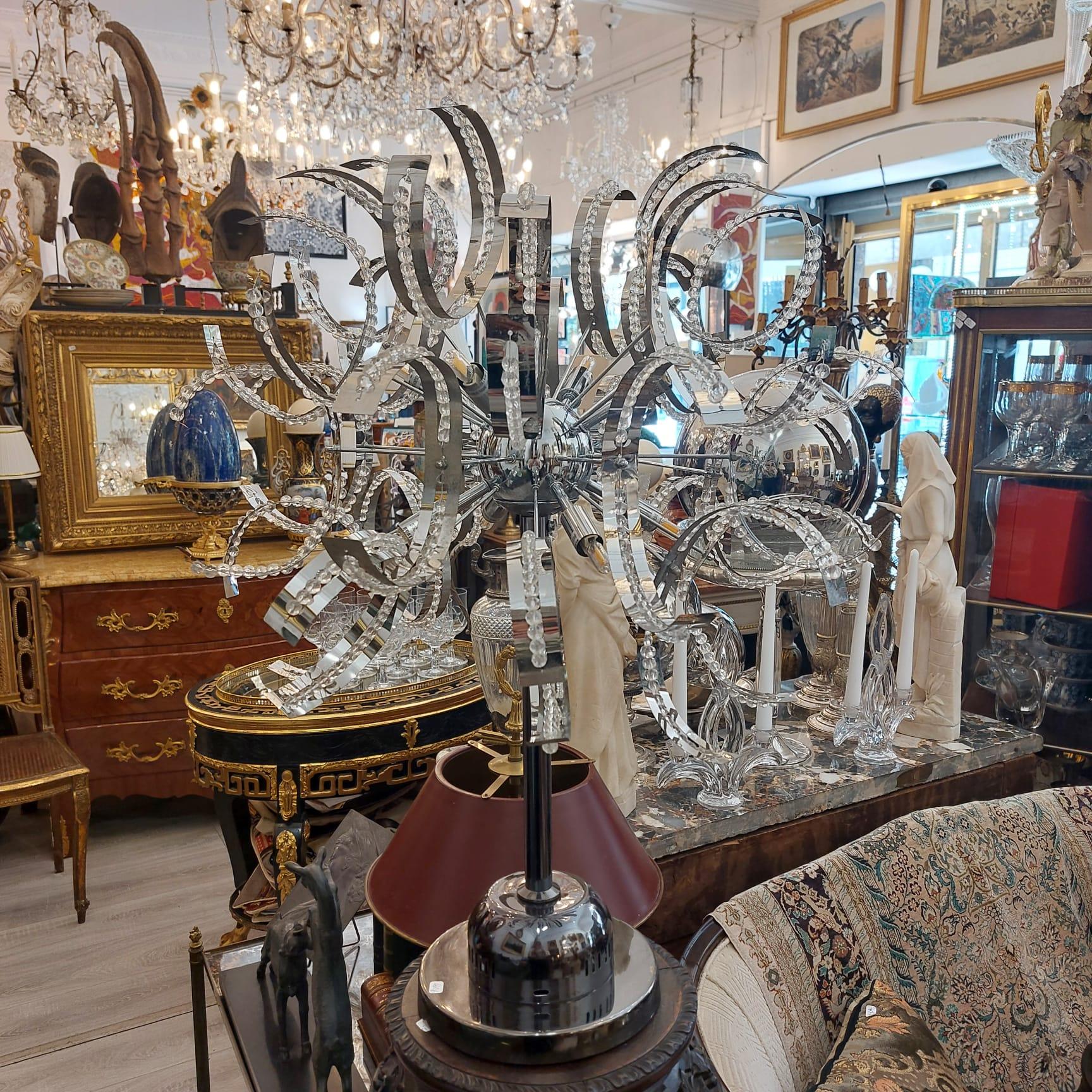 Gran lámpara moderna de mediados de siglo en metal cromado y cristal, años 70 en venta 3