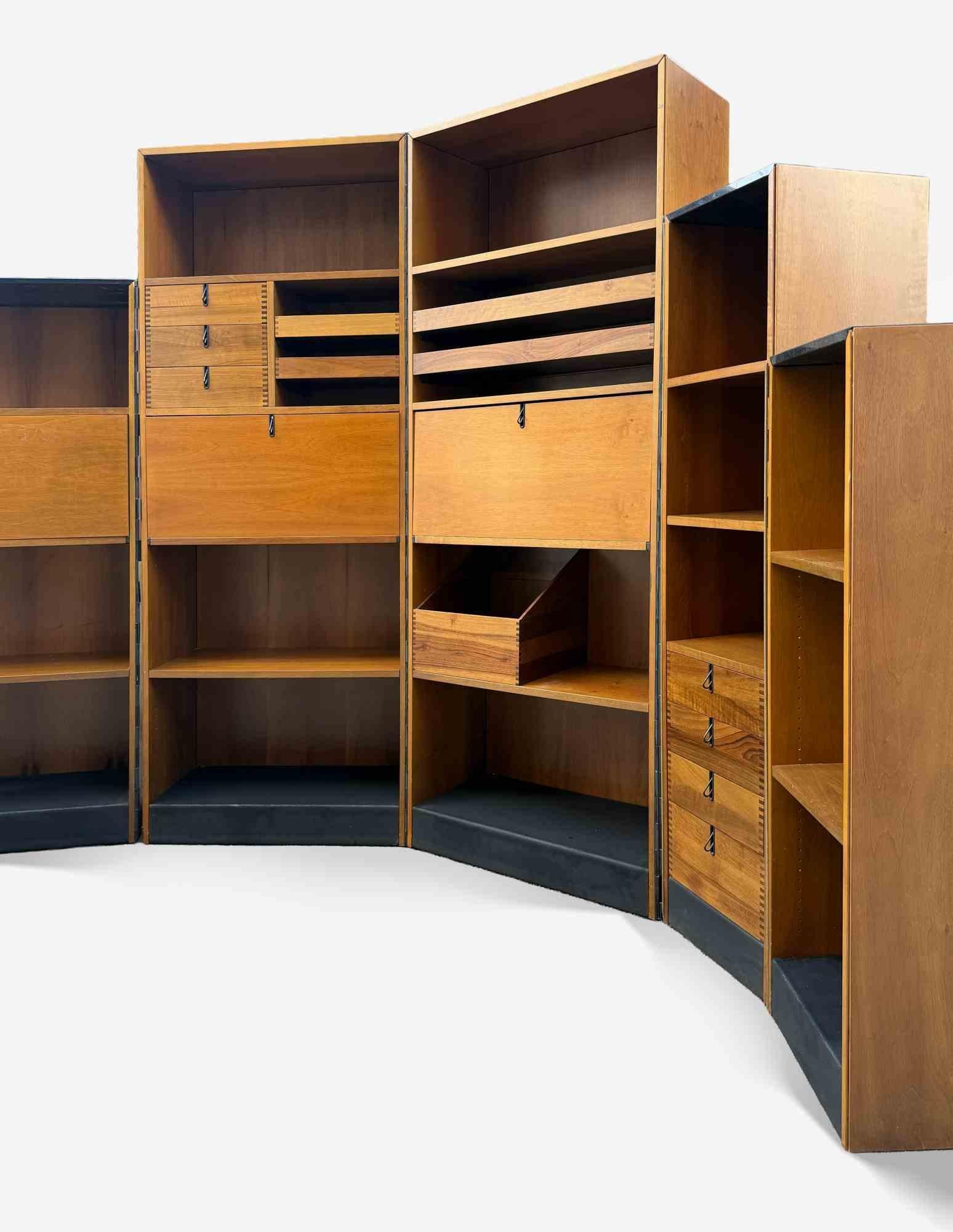 Big Modular Bookshelf for Cassina, 1971 In Good Condition For Sale In Roma, IT