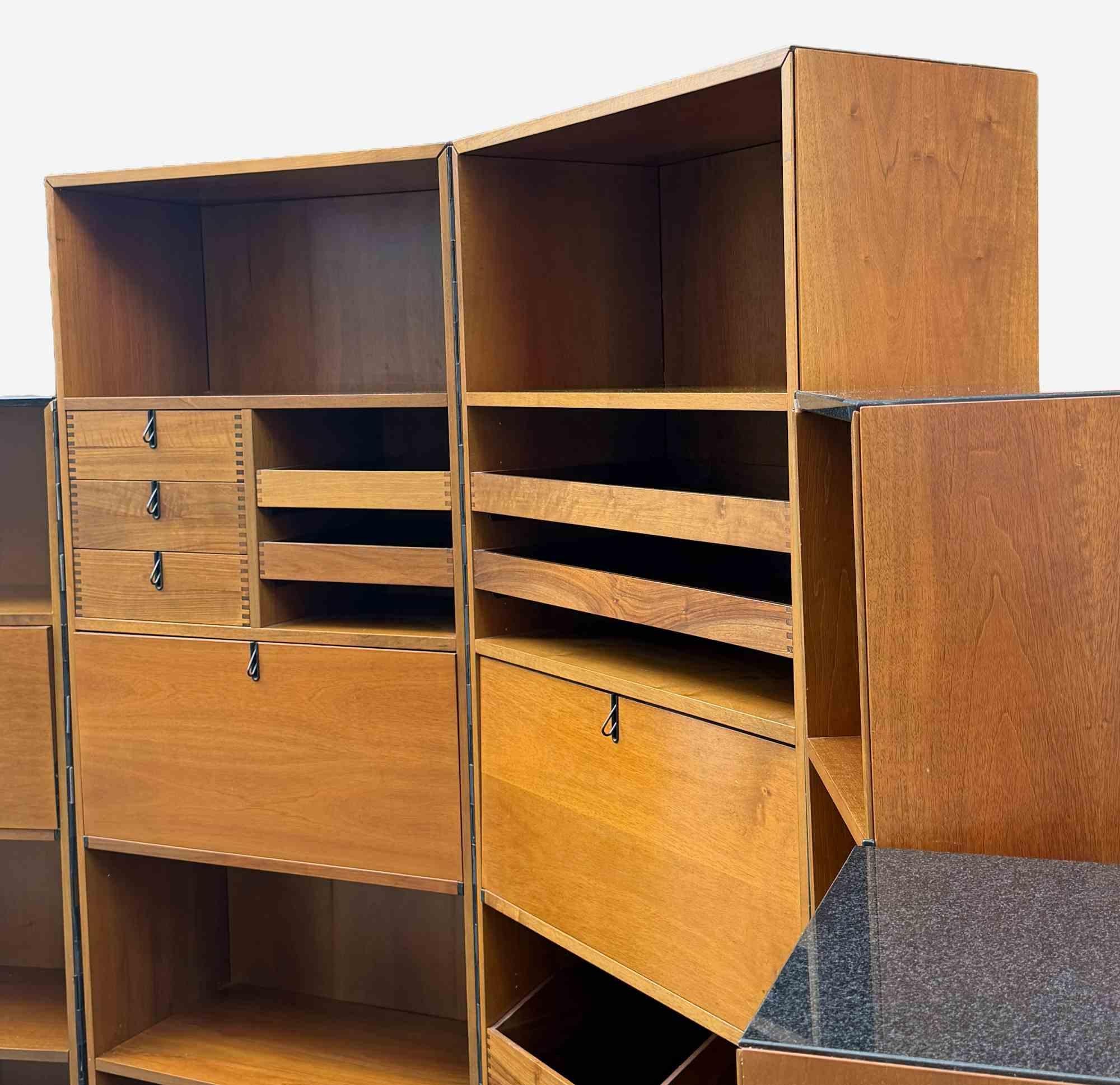 Late 20th Century Big Modular Bookshelf for Cassina, 1971 For Sale