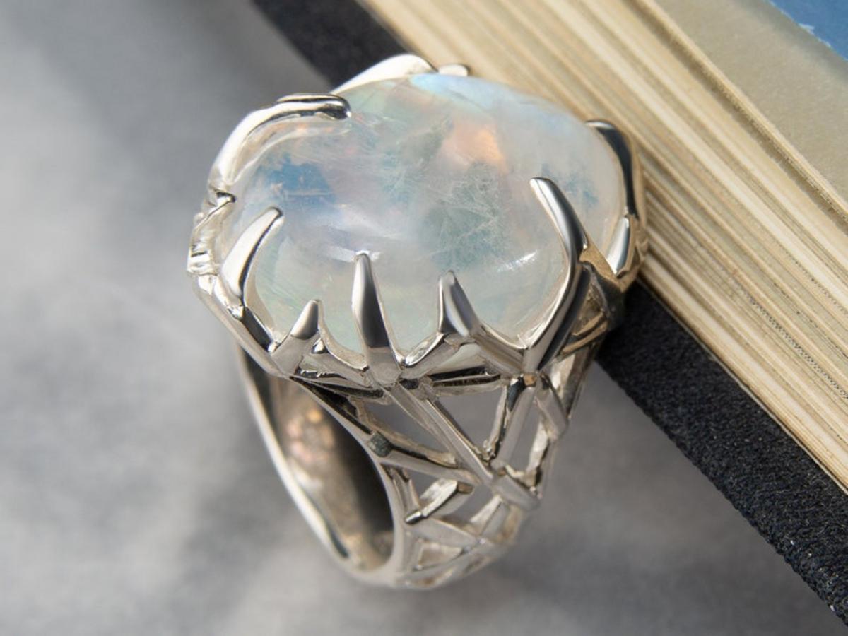 Big Moonstone Adularia Ring Natural Cabochon Clear Gem Unisex For Sale 1