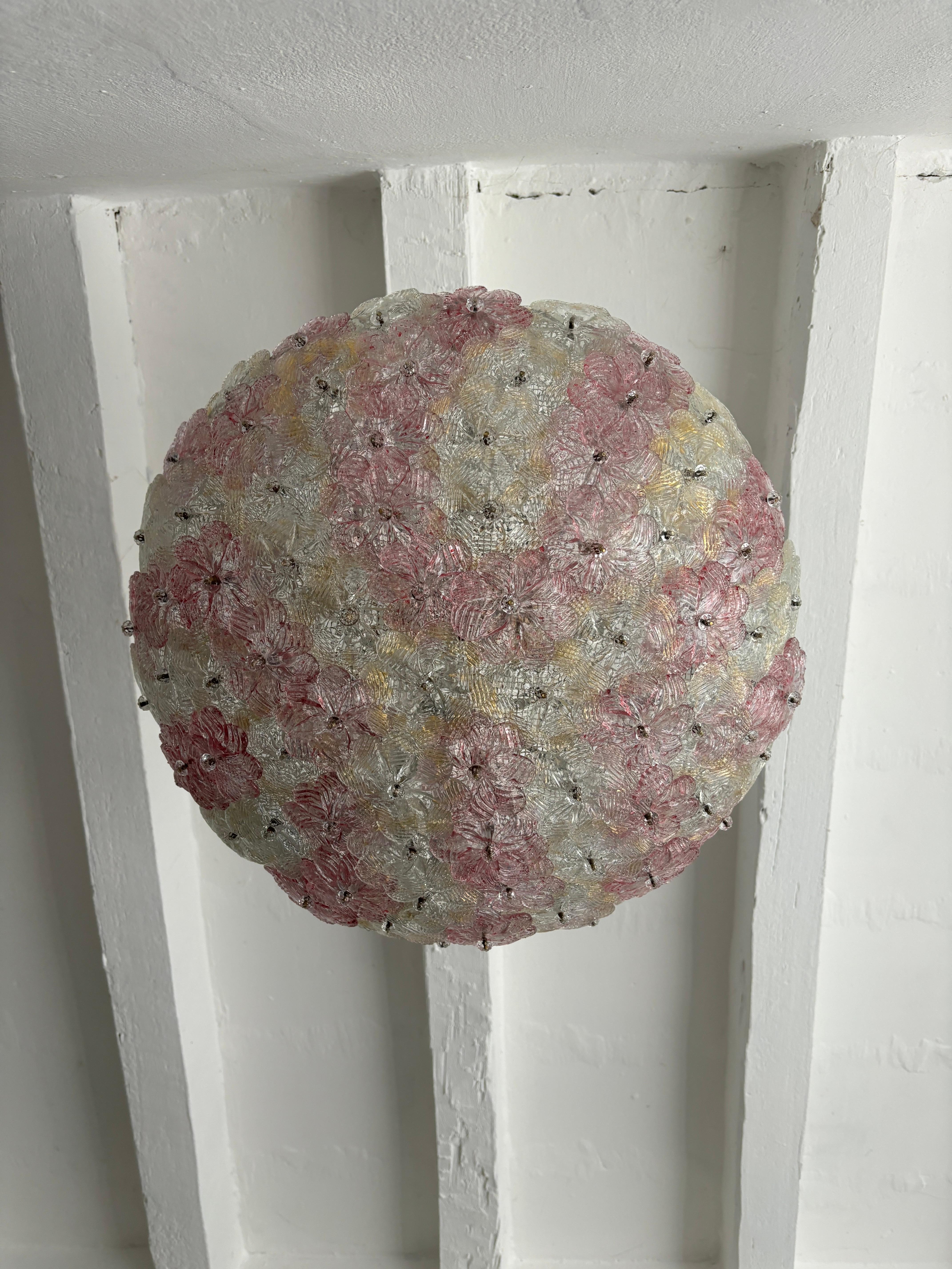 Mid-20th Century Big Multicolor Barovier & Toso Murano Pink Flowers RARE Glass Canopy Chandelier For Sale