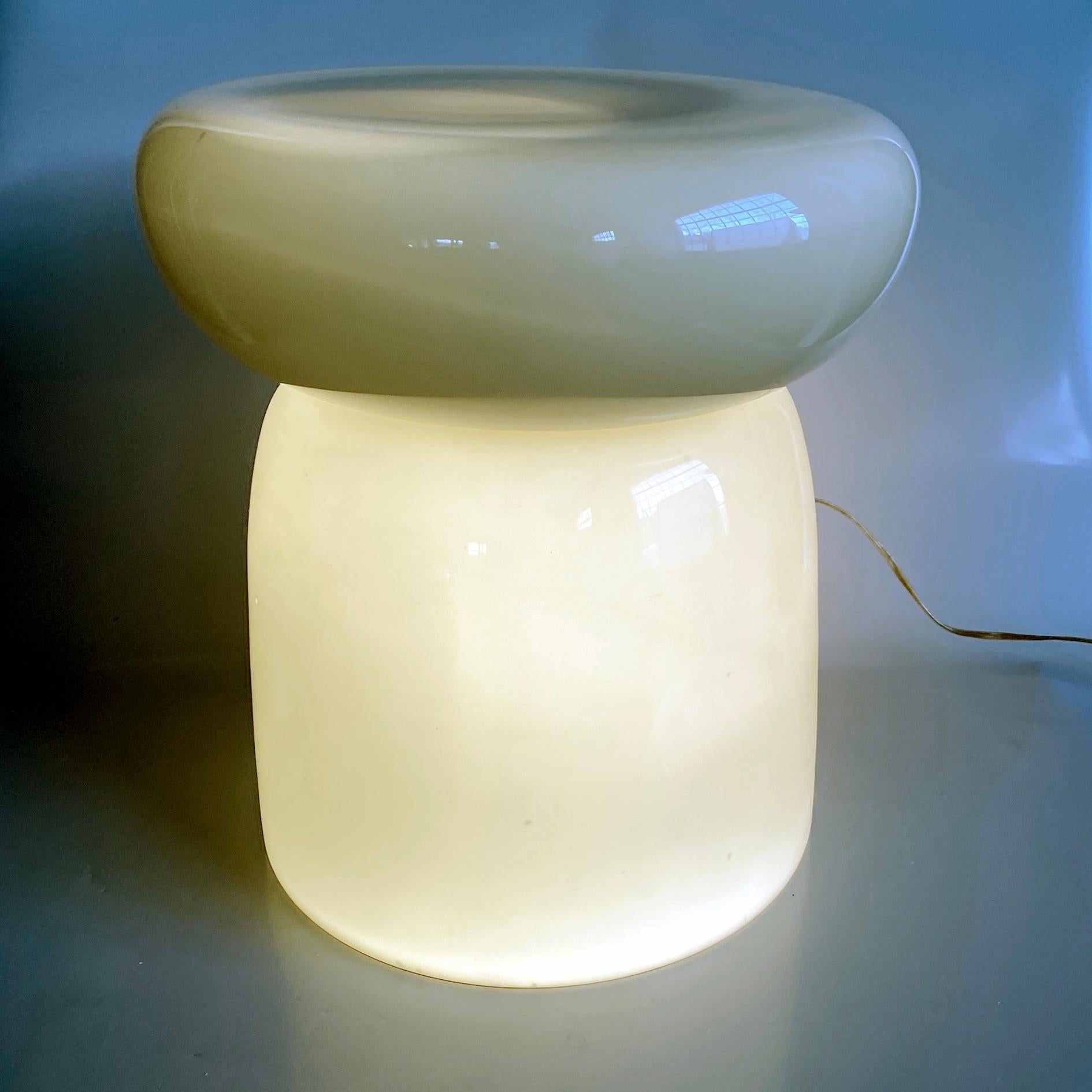 Big Murano Glass Beige Floor or Table Lamp Attributed to Venini, Italy 1960s For Sale 10