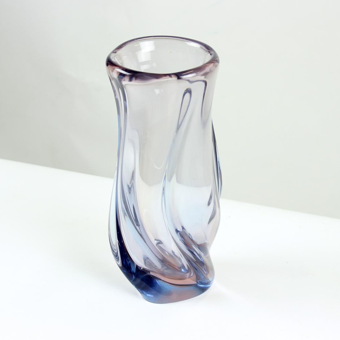 Mid-20th Century Big Murano Glass Vase By Hospodka, Czechoslovakia 1960s For Sale