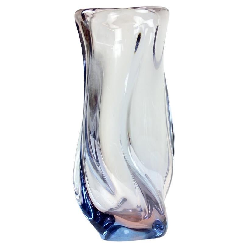 Grand vase en verre de Murano par Hospodka, Tchécoslovaquie, années 1960 en vente