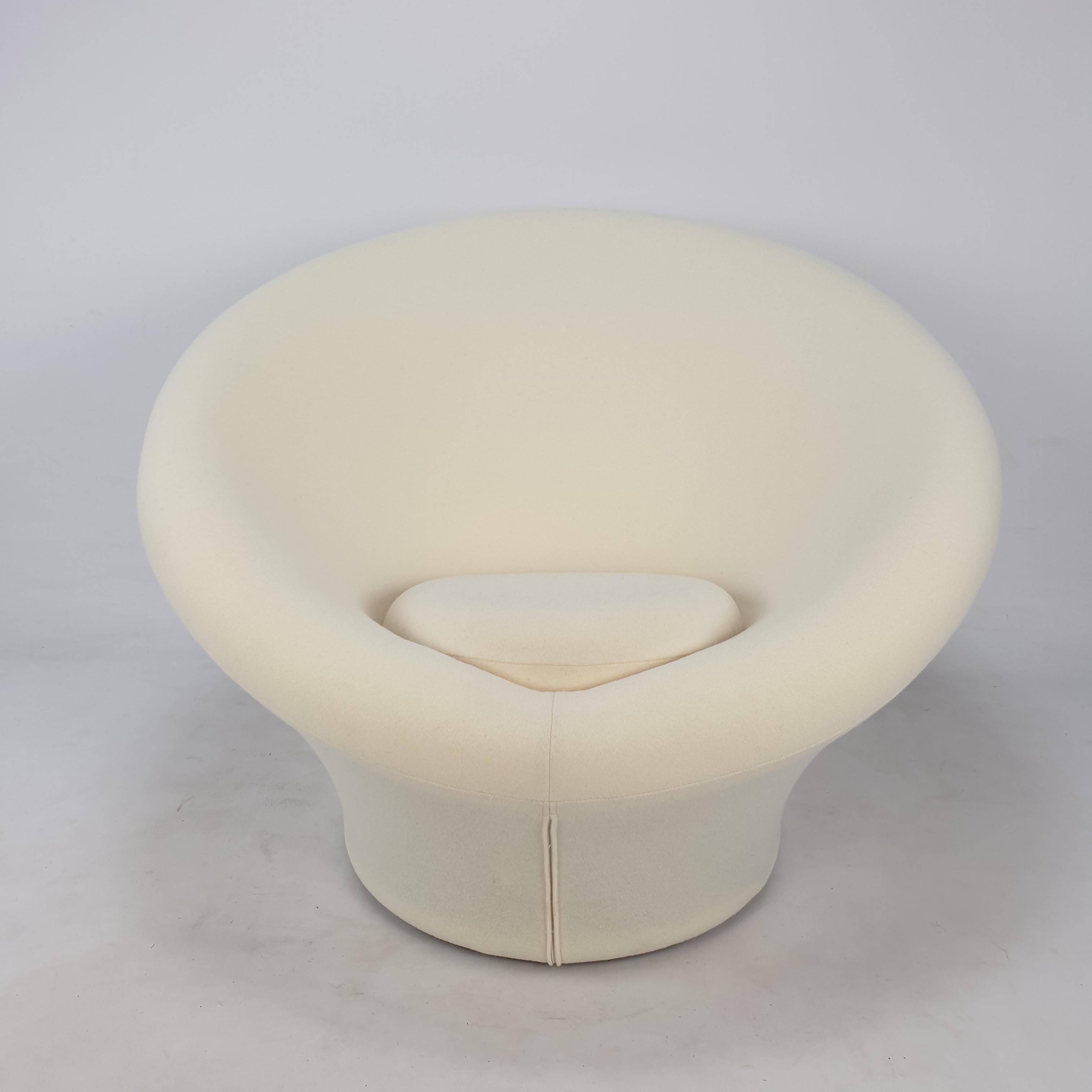big mushroom chair
