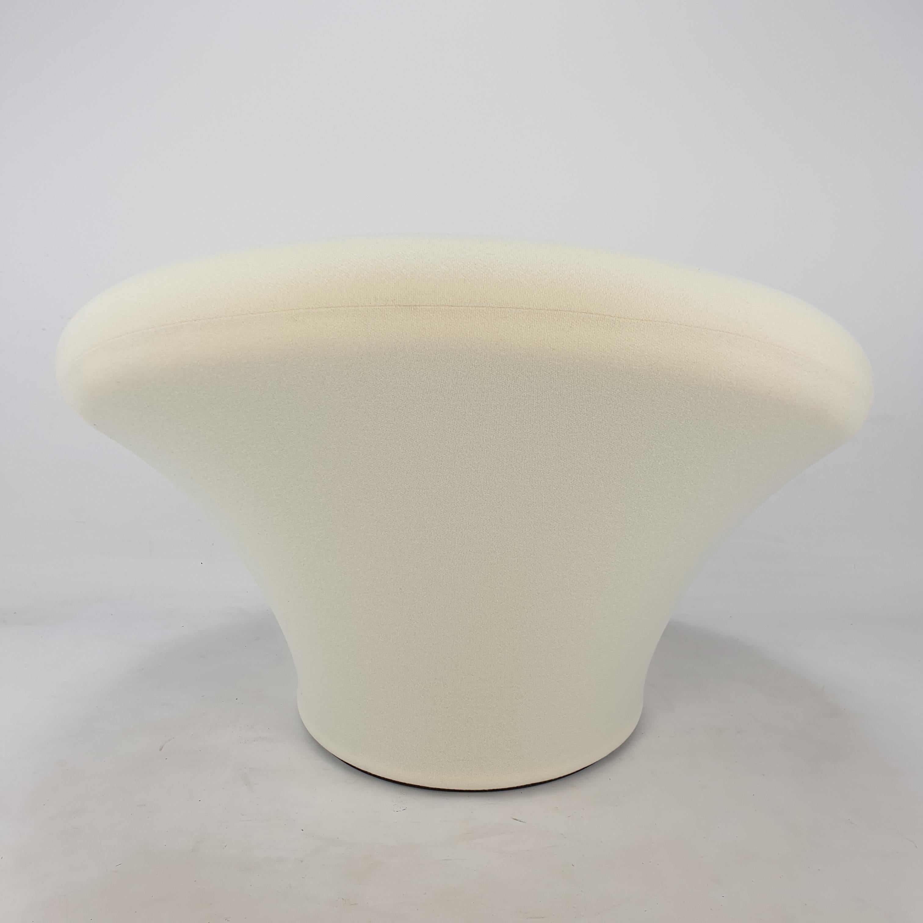 Mid-Century Modern Big Mushroom Armchair by Pierre Paulin for Artifort For Sale