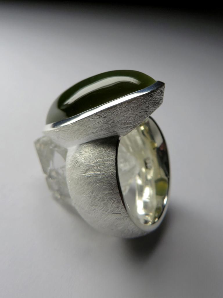 Big Nephrite Cat's Eye Scratched Silver Ring Yellowish Green Jade Gemstone For Sale 4