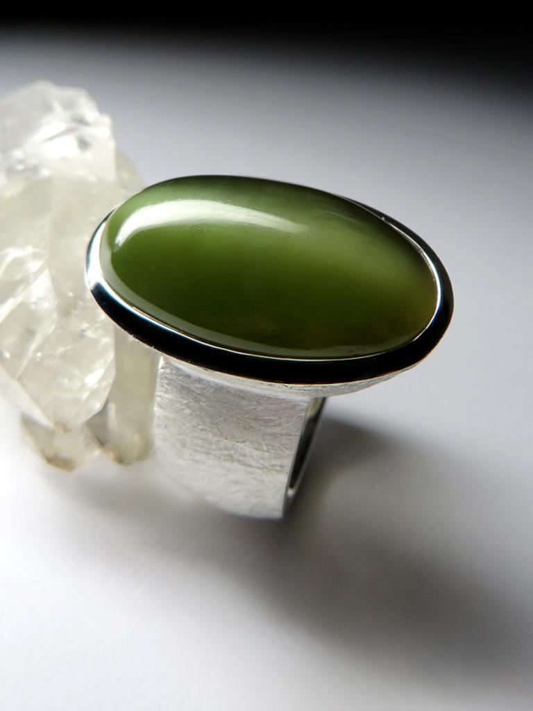 Women's or Men's Big Nephrite Cat's Eye Scratched Silver Ring Yellowish Green Jade Gemstone For Sale