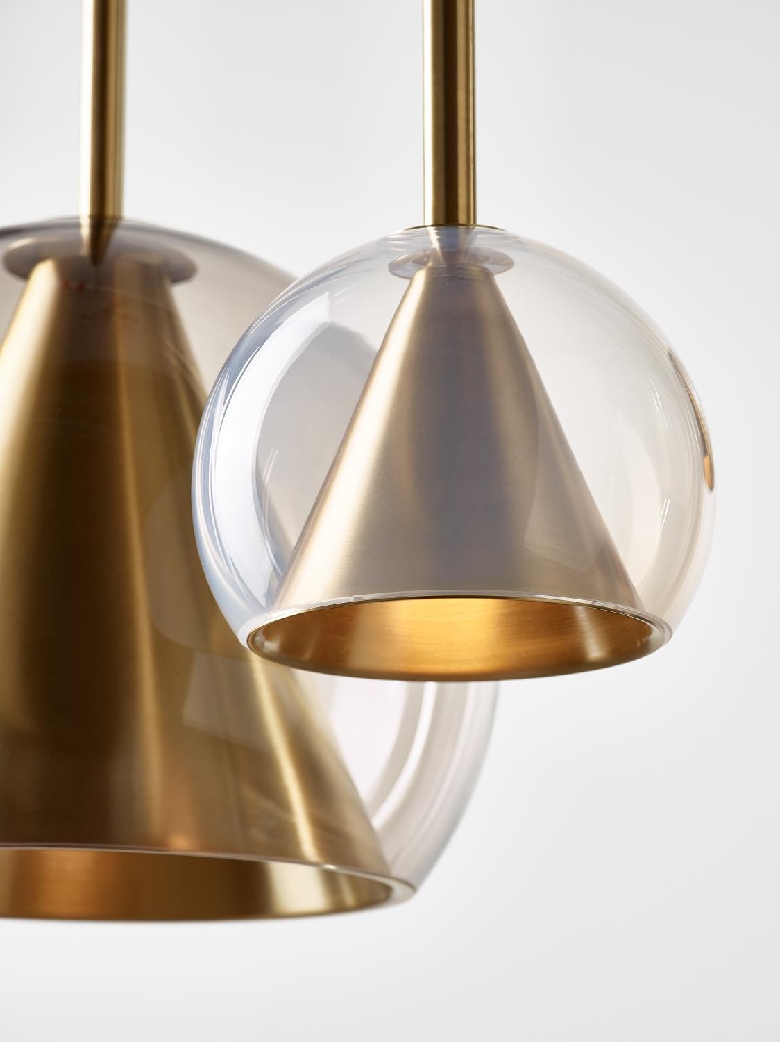 Grande lampe à suspension Kono couleur chair neutre par Dechem Studio en vente 6