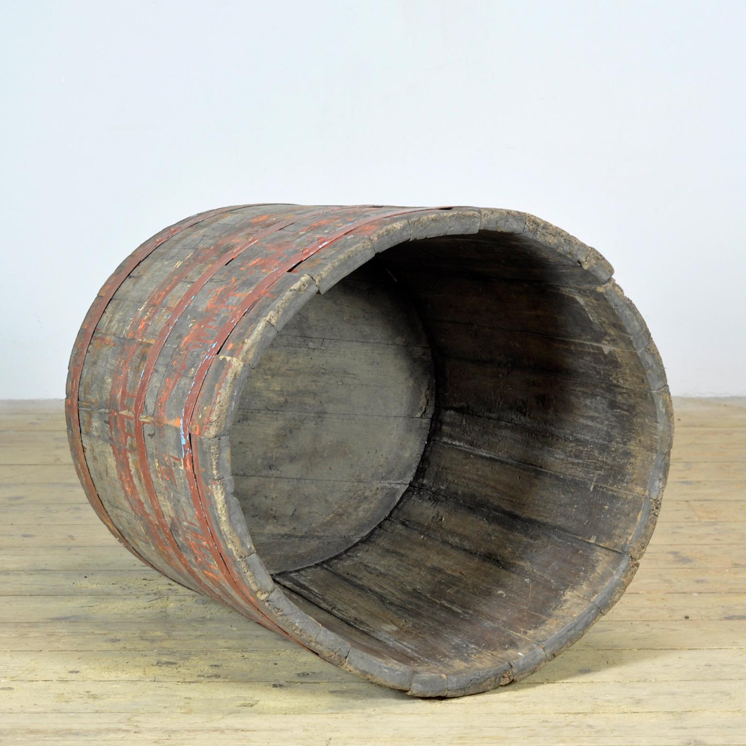 Iron Big Oak barrel/planter, circa 1910 For Sale