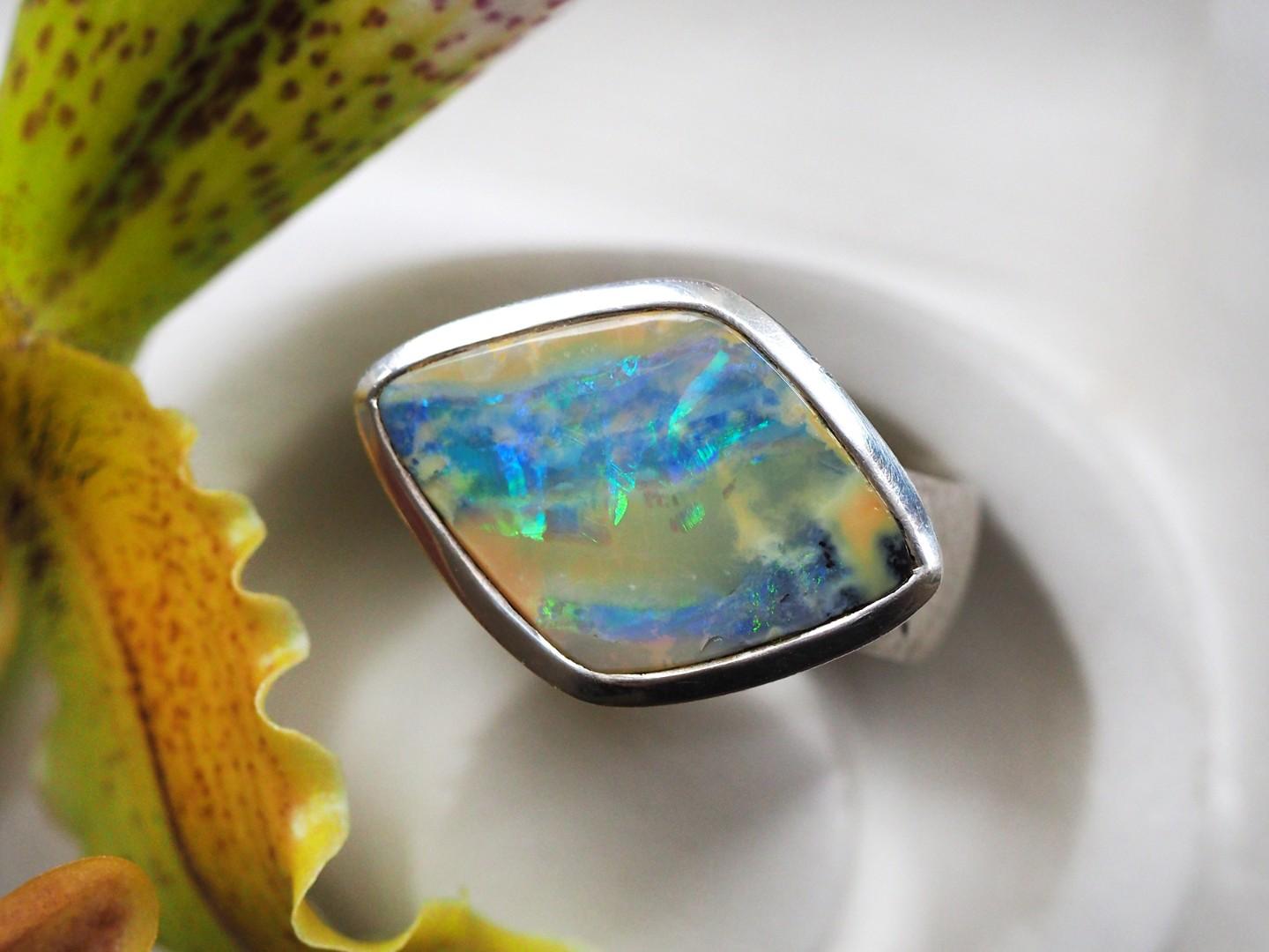 Cabochon Big Opal Silver Ring Bicolor Blue Yellow Australian Unisex Jewelry For Sale