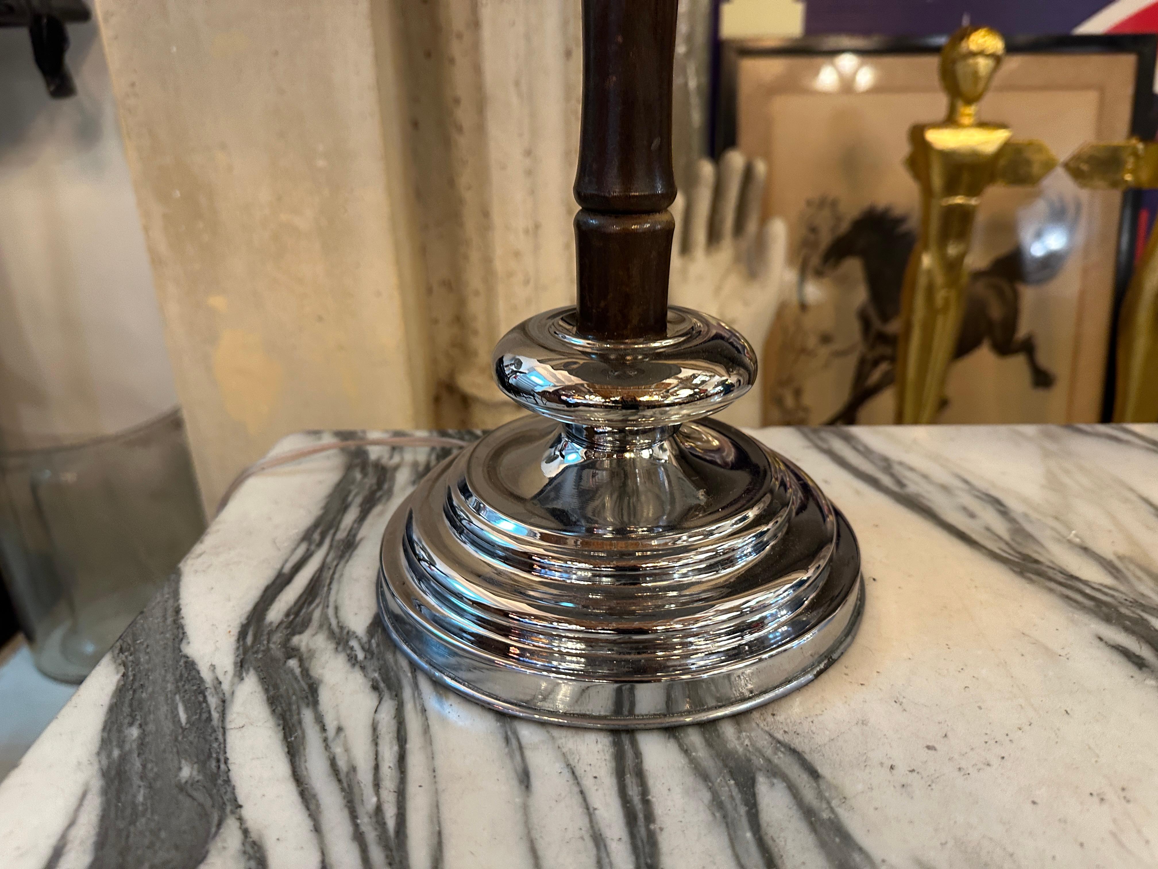 Grande coppia di lampade da tavolo Art Deco in legno e cromo, Francia in vendita 2
