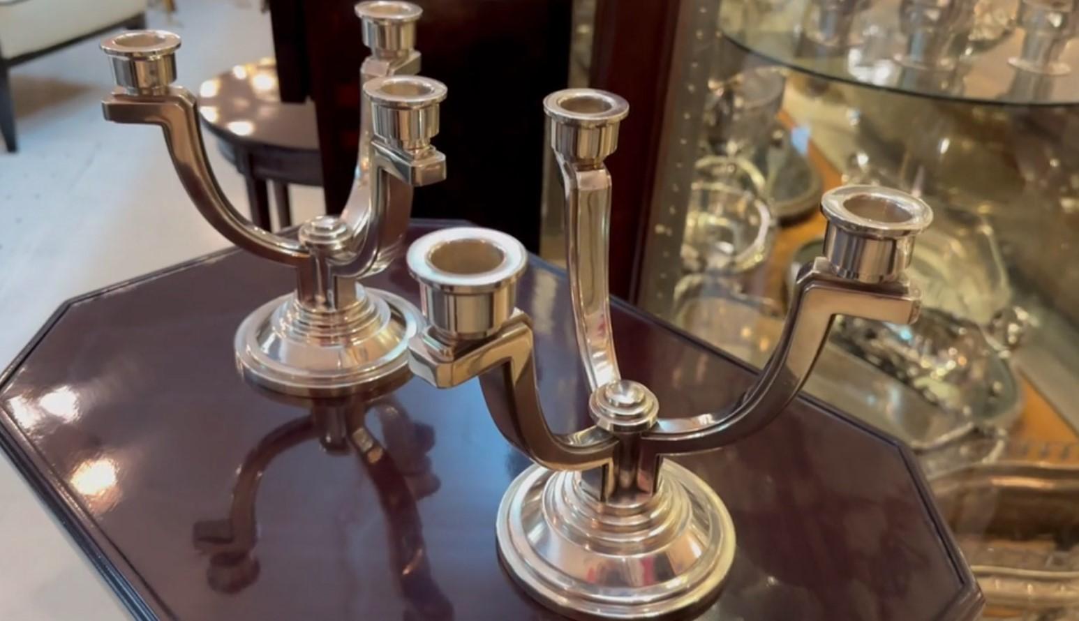 Bronzo Coppia di candelabri, Art Deco, Segno: Francia in vendita