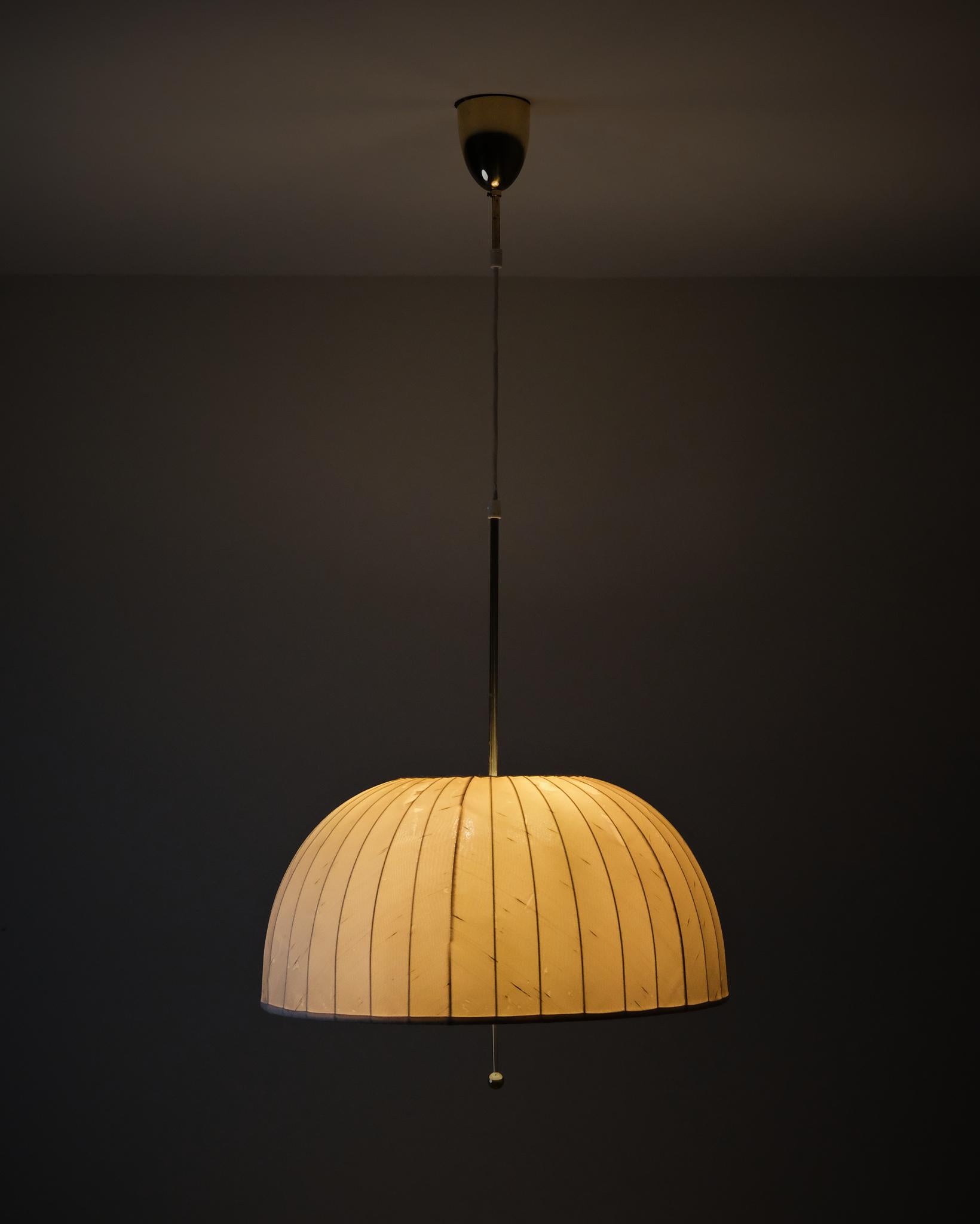 Lampe suspendue de grande taille 