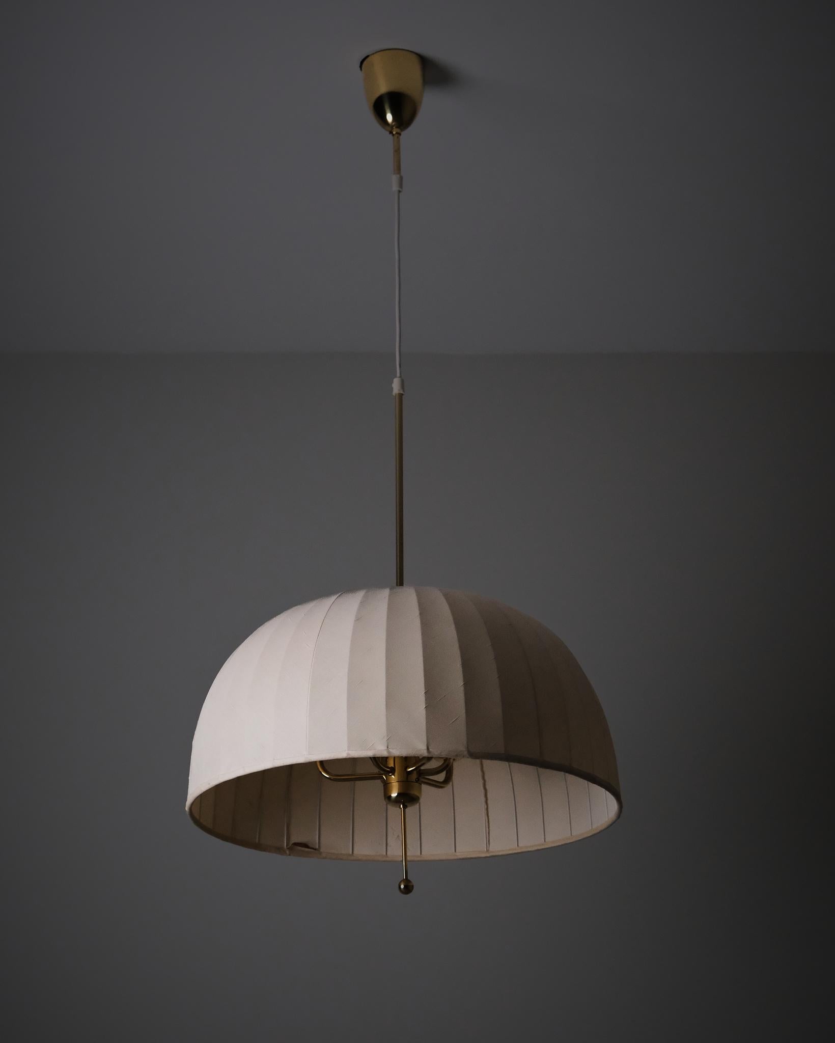 20ième siècle Pendentif Bigli 'Caroline' par Hans-Agne Jakobsson, Suède, années 1960 en vente