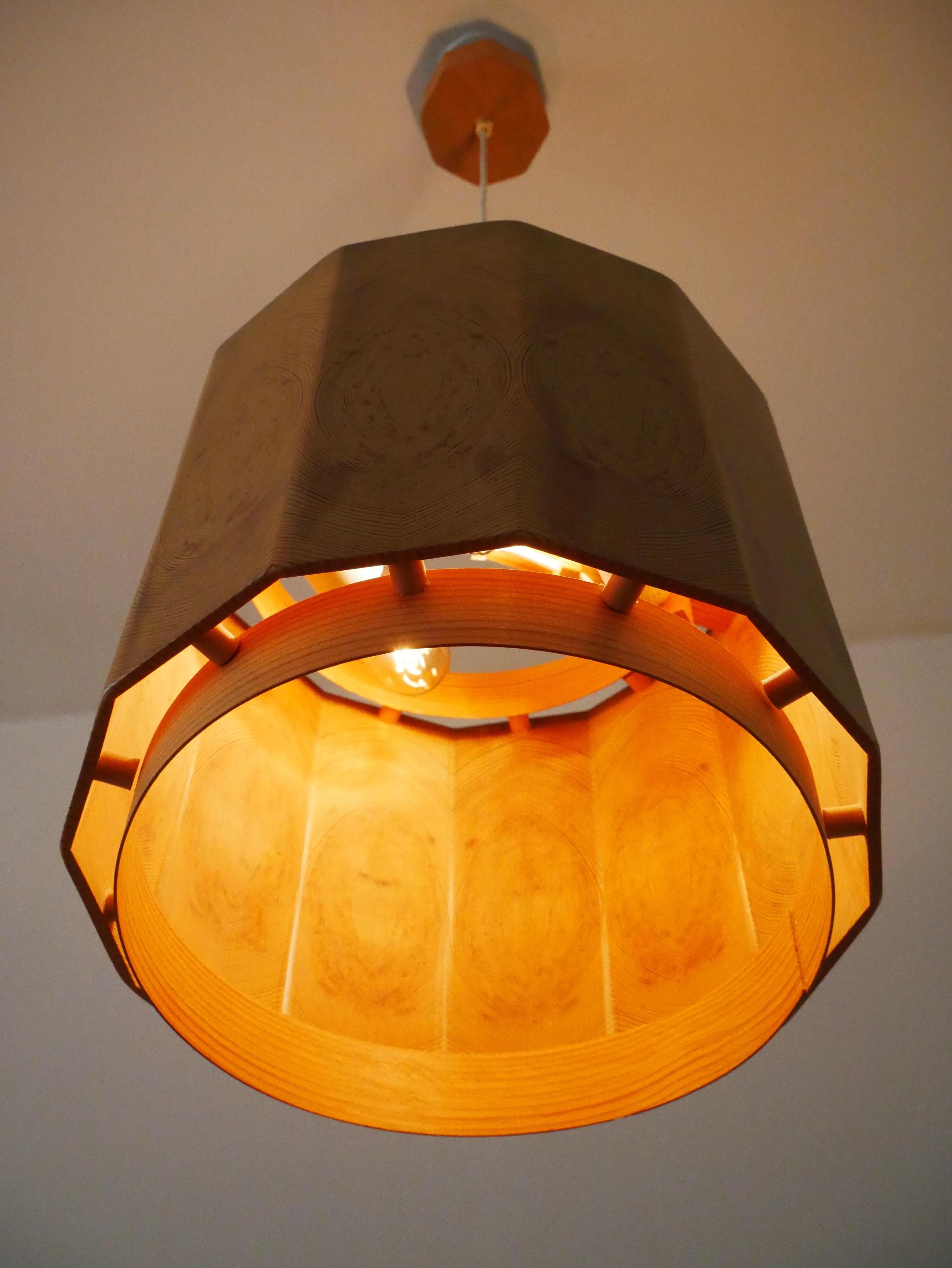 Milieu du XXe siècle Grande lampe à pendentif de Leif Wikner des années 1960 en vente