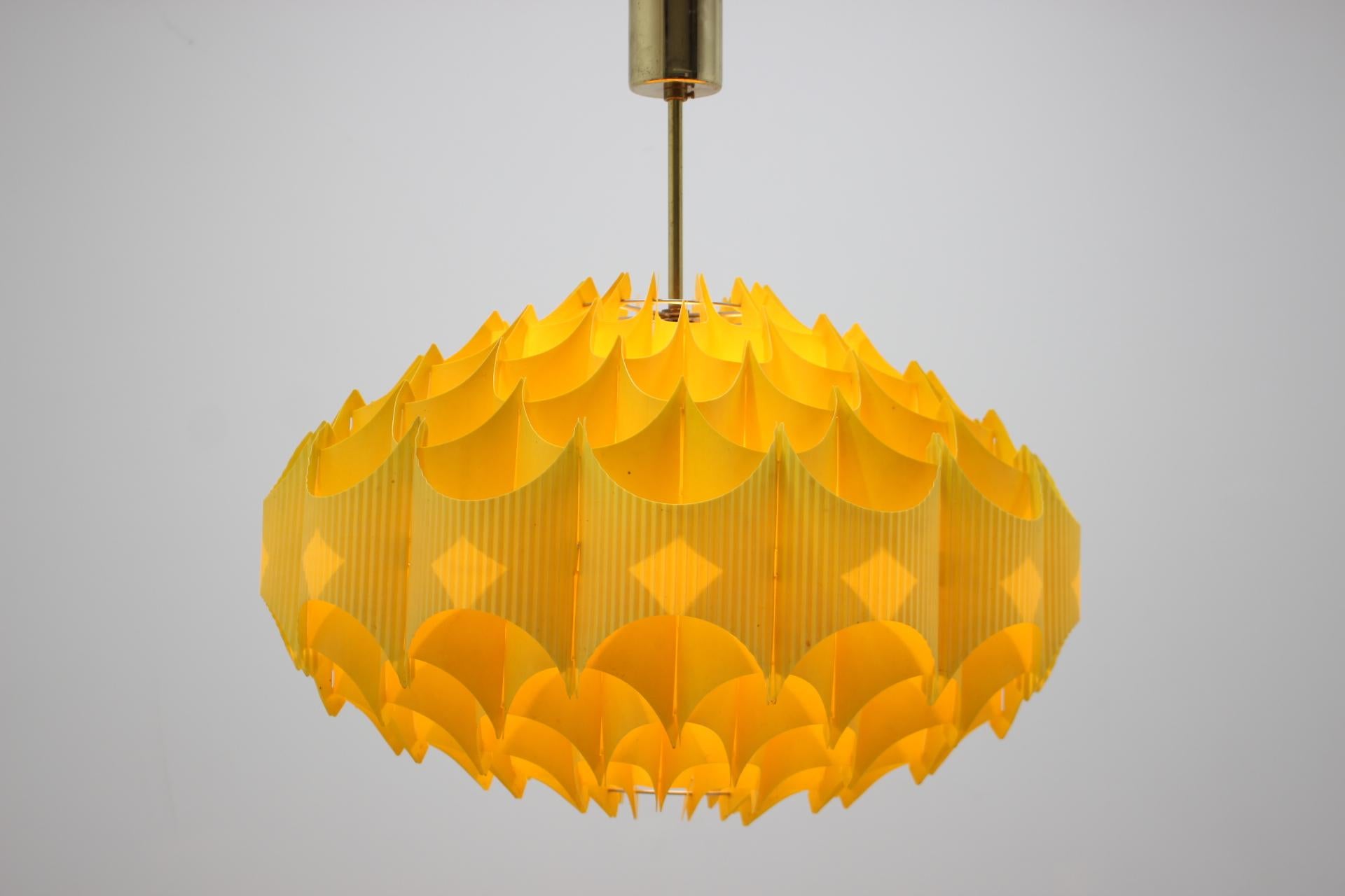 Mid-Century Modern BIG Plastic Origami Danish Pendant Honeycomb by Le Klint - around 1970s For Sale