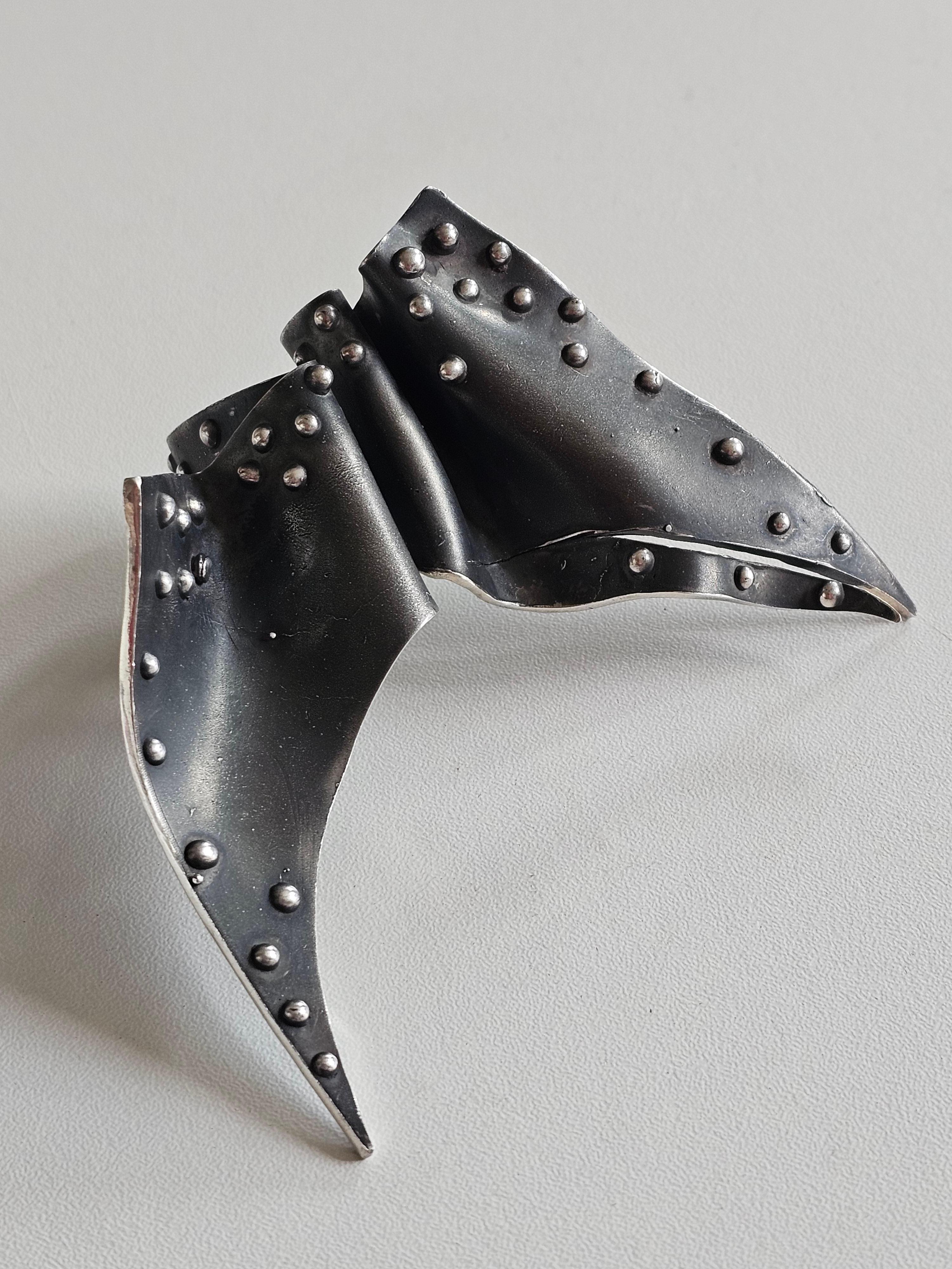 Alina Alamorean Punk Wings Sculptural Contemporary Statement Ring Black Silver For Sale 2