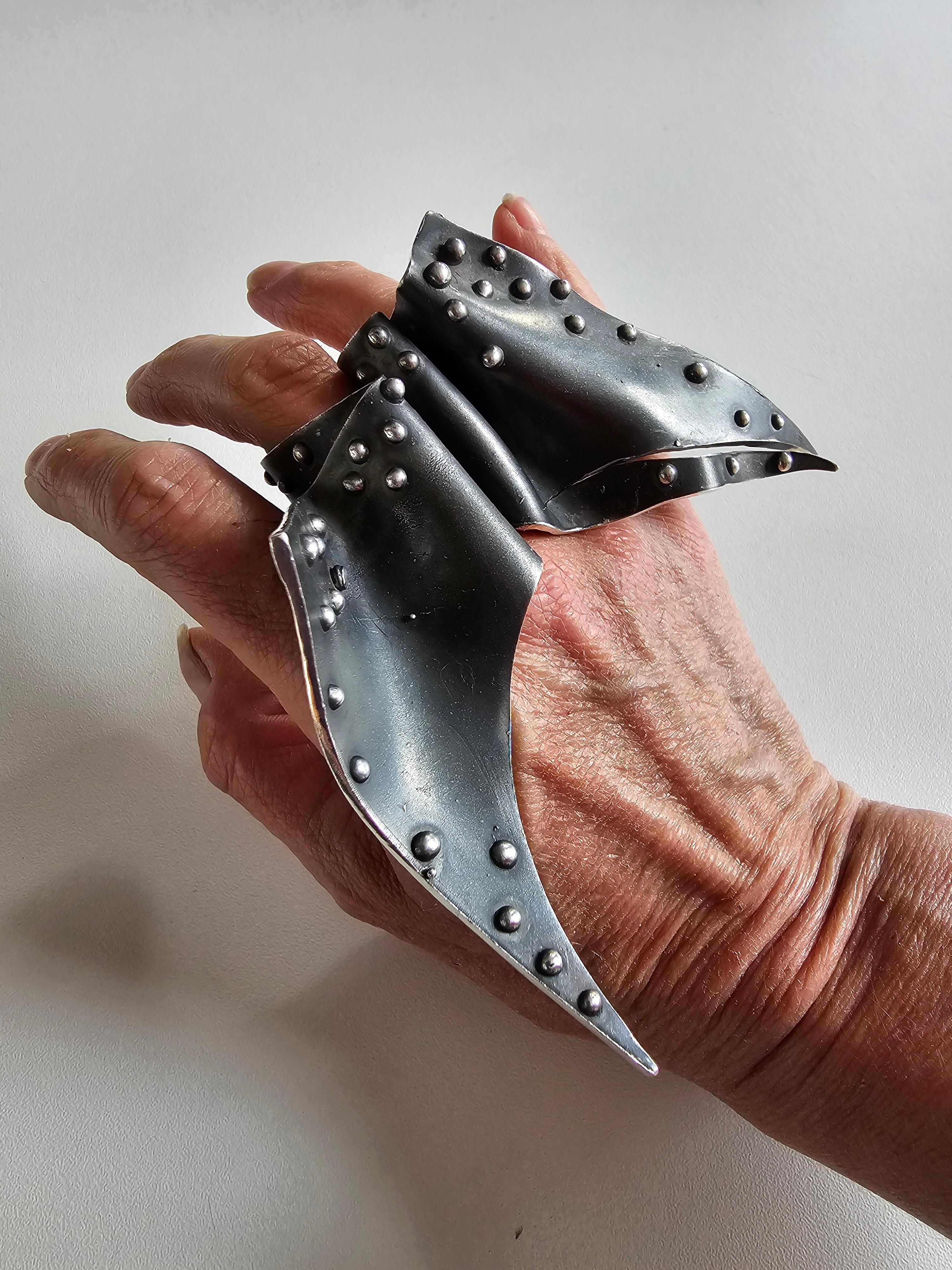 Alina Alamorean Punk Wings Sculptural Contemporary Statement Ring Black Silver For Sale 5