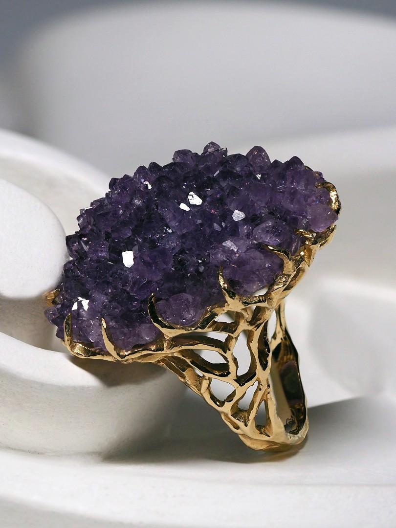 Amethyst Crystal Gold Ring Amethyst Druzy 14K Yellow Cocktail Lord of the Rings In New Condition In Berlin, DE