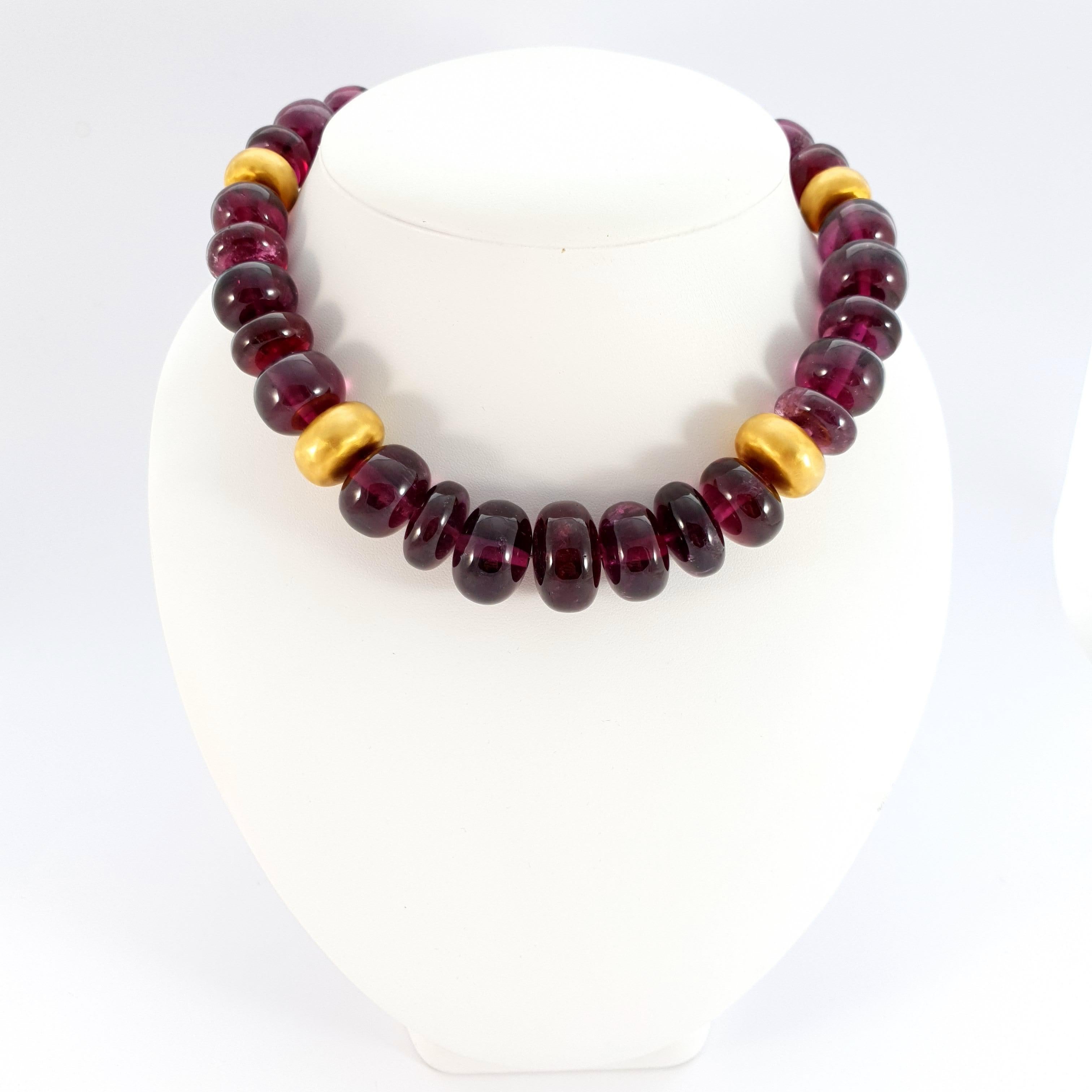 Big Purple Rubelite Tourmaline Rondel Beaded Necklace with 18 Carat Yellow Gold For Sale 1