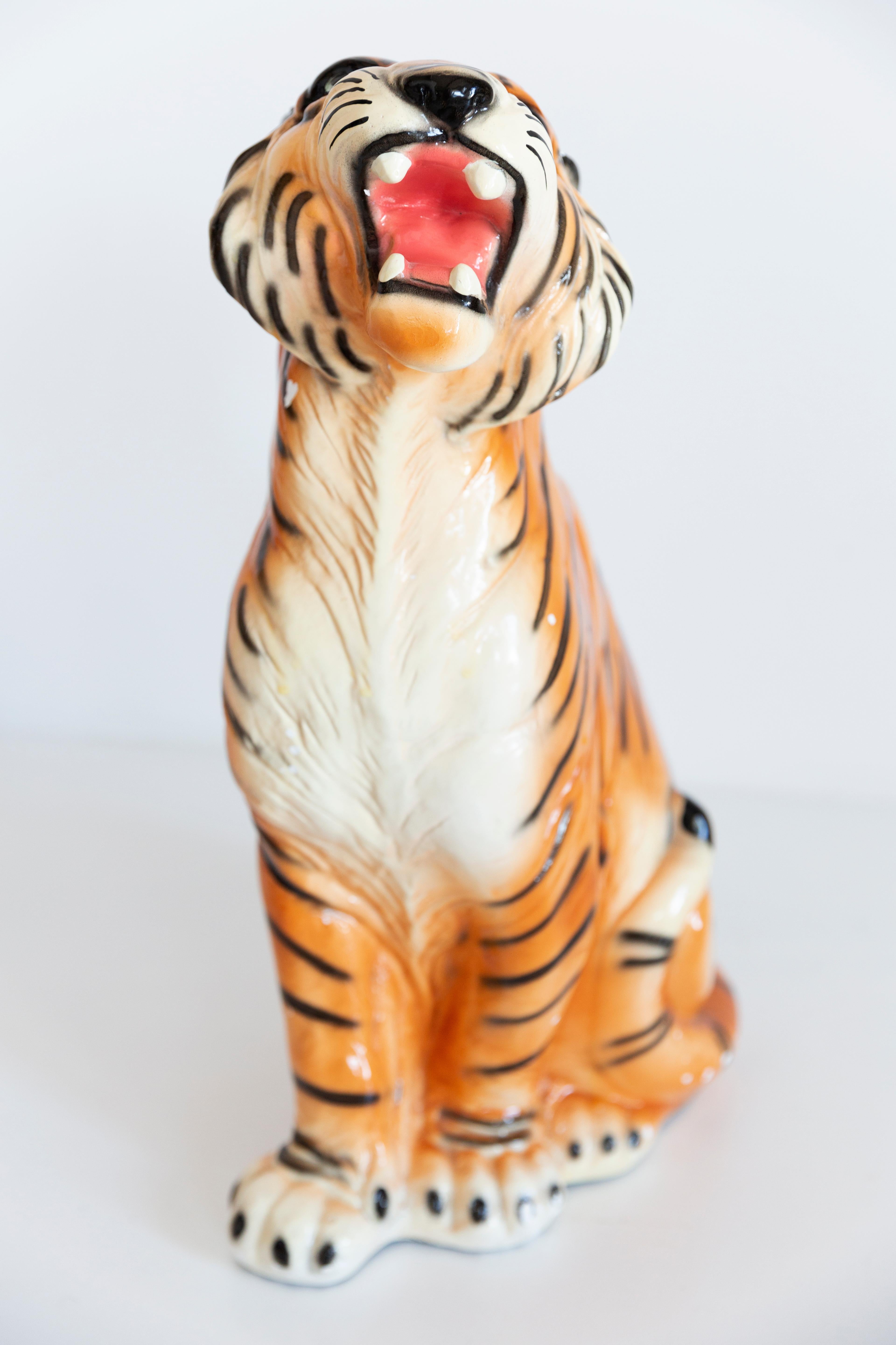 Grande et rare sculpture décorative en céramique représentant un tigre, Italie, années 1960 en vente 5