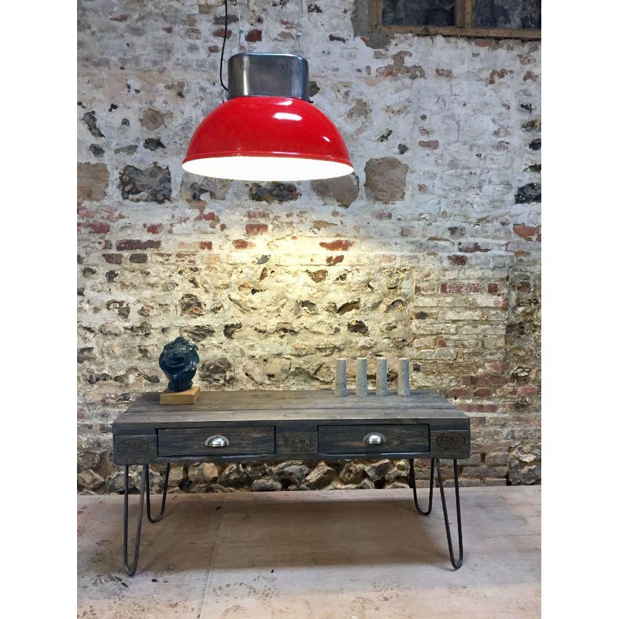 Different quantities and colors. This one is in red color.
Totally restored original, European vintage Industrial pendant lights in steel.

Each one come from old factories in Europe. 

After being cleaned, the electrical parts and the steel