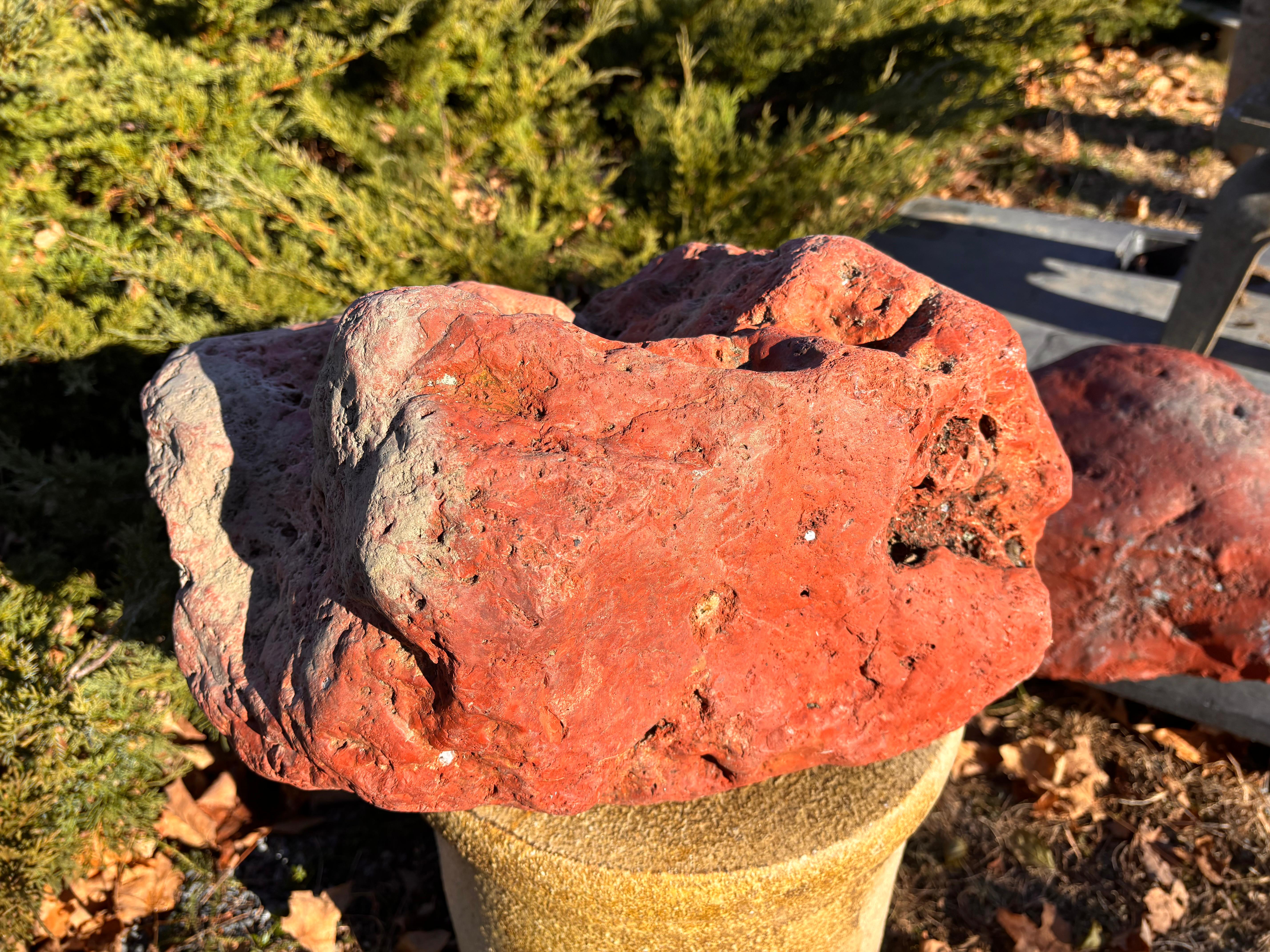 Big Red Natural Mountain Scholar Garden Stone Beauty #2 in vendita 1