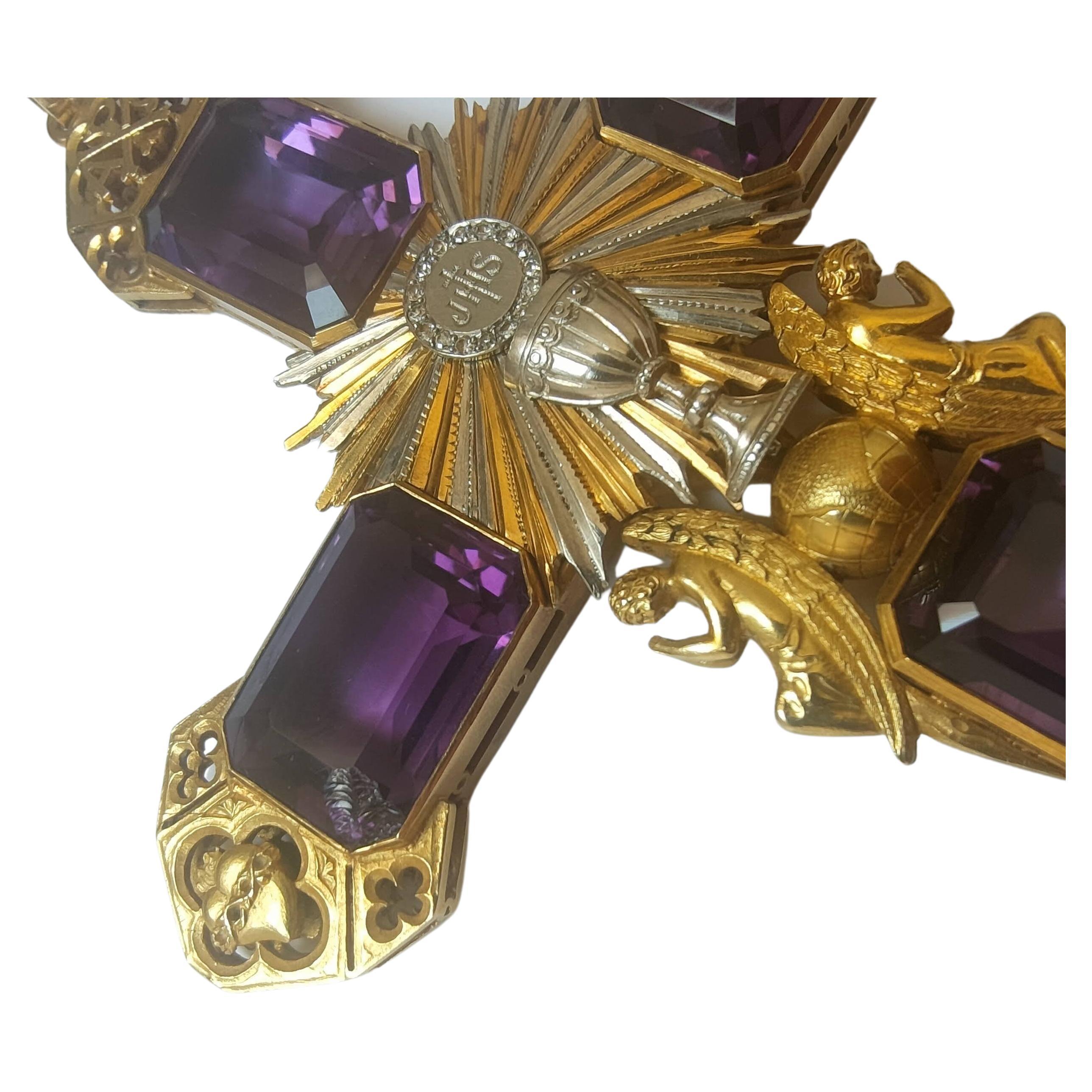Religiöser Kreuz Amethyst 100 Karat Gelb- und Weißgold 18 Karat (Moderne) im Angebot