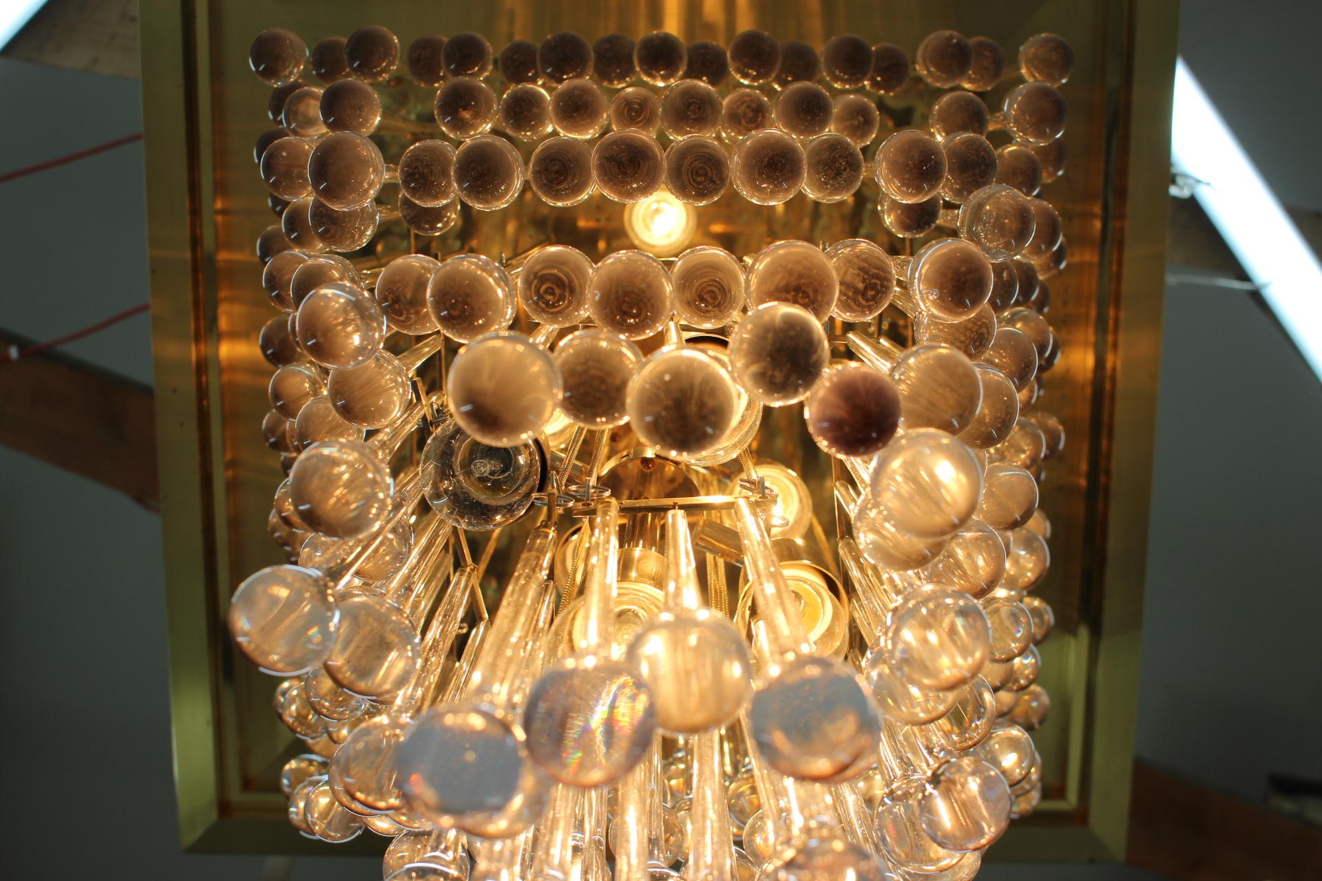 Big Representative Unique Glass and Brass Chandelier, circa 1970s, Italy For Sale 1