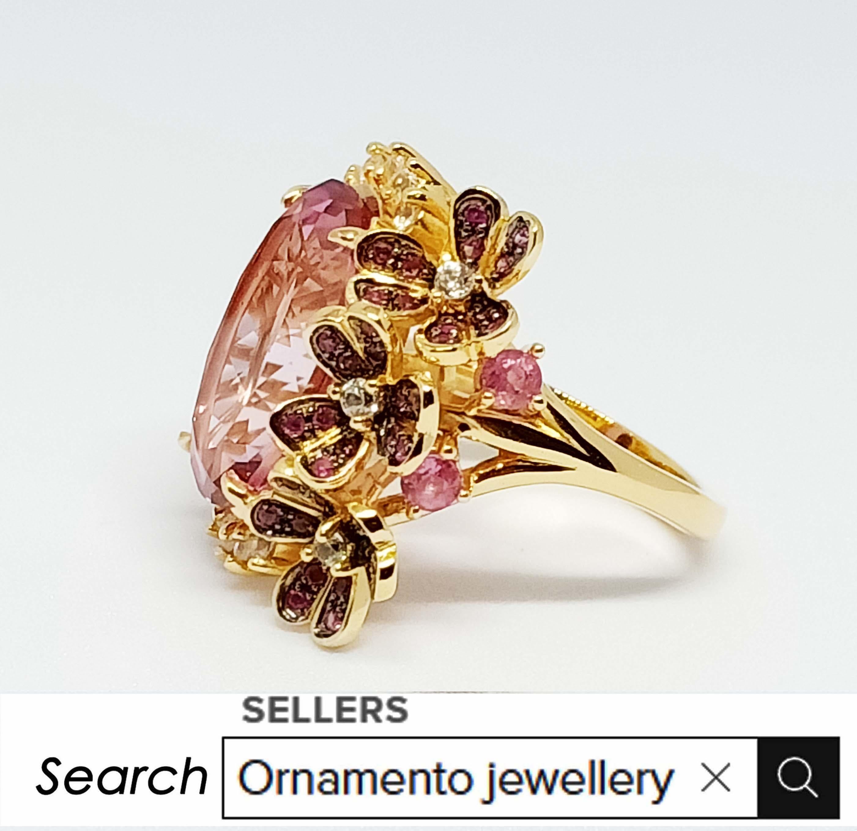 (Big Ring) Pink topaz (14.92cts) 18K gold plated on Sterling Silver In New Condition For Sale In Bangkok, TH
