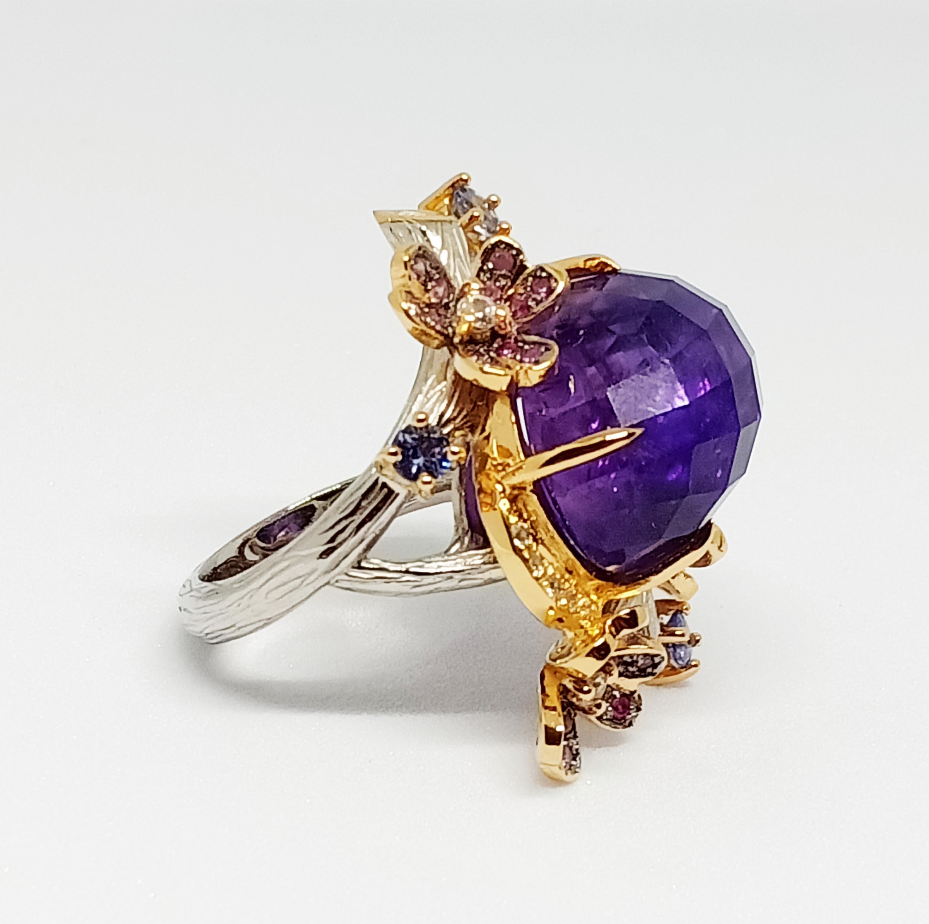 Women's (Big Ring)Amethysts(17.30cts)Gold Plated&White gold Plated over sterling silver For Sale
