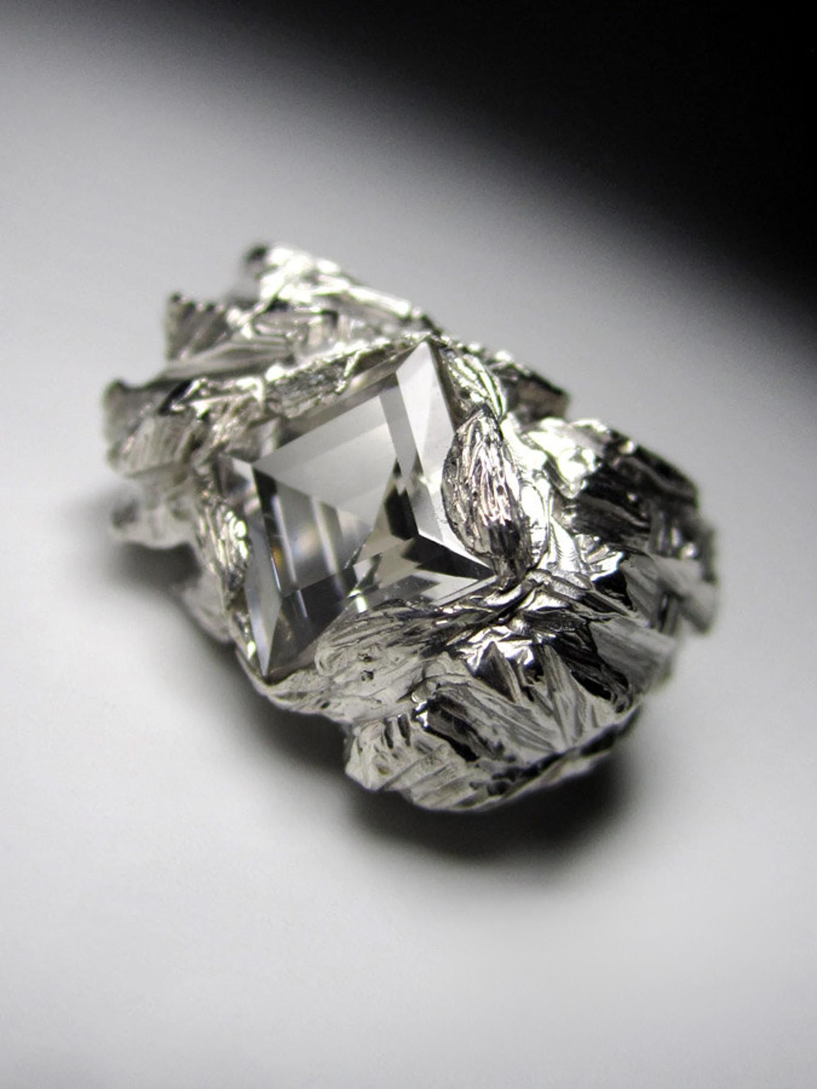 Anello d'argento con cristallo di rocca grande, taglio quadrato e fantasia, regalo di pietra preziosa in vendita 3