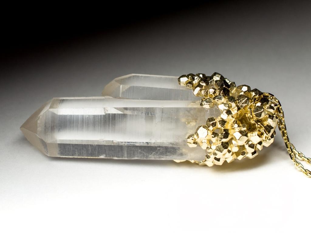 Big Rock Crystal Yellow Gold Pendant Magic Power Uncut Gem Clear Quartz  For Sale 4