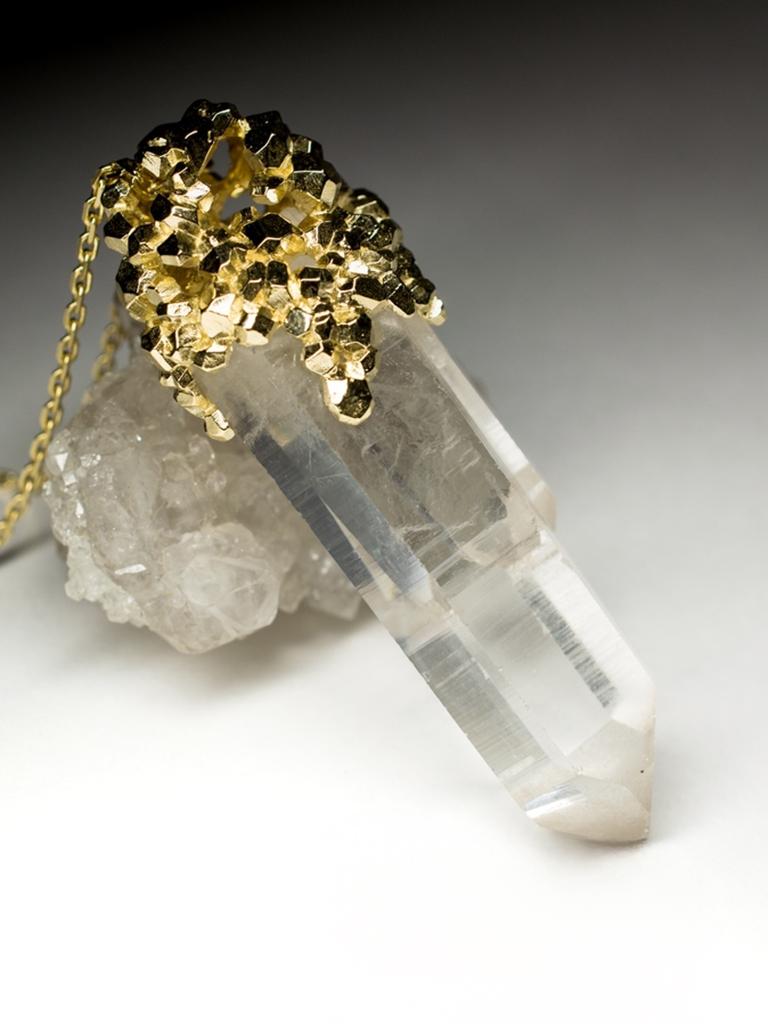 Big Rock Crystal Yellow Gold Pendant Magic Power Uncut Gem Clear Quartz  For Sale 9