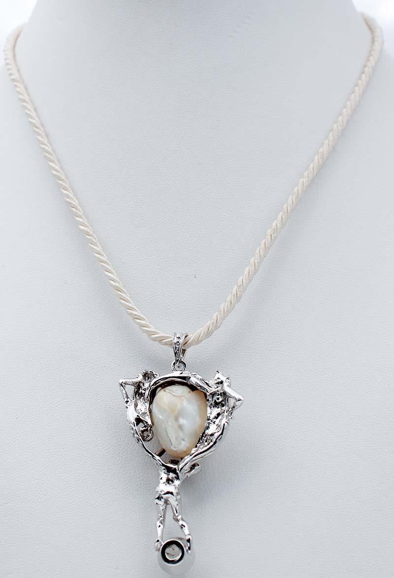 Mixed Cut Big Rose Cut Diamond, Baroque Pearl, Diamonds, 14Kt White Gold Pendant Necklace. For Sale