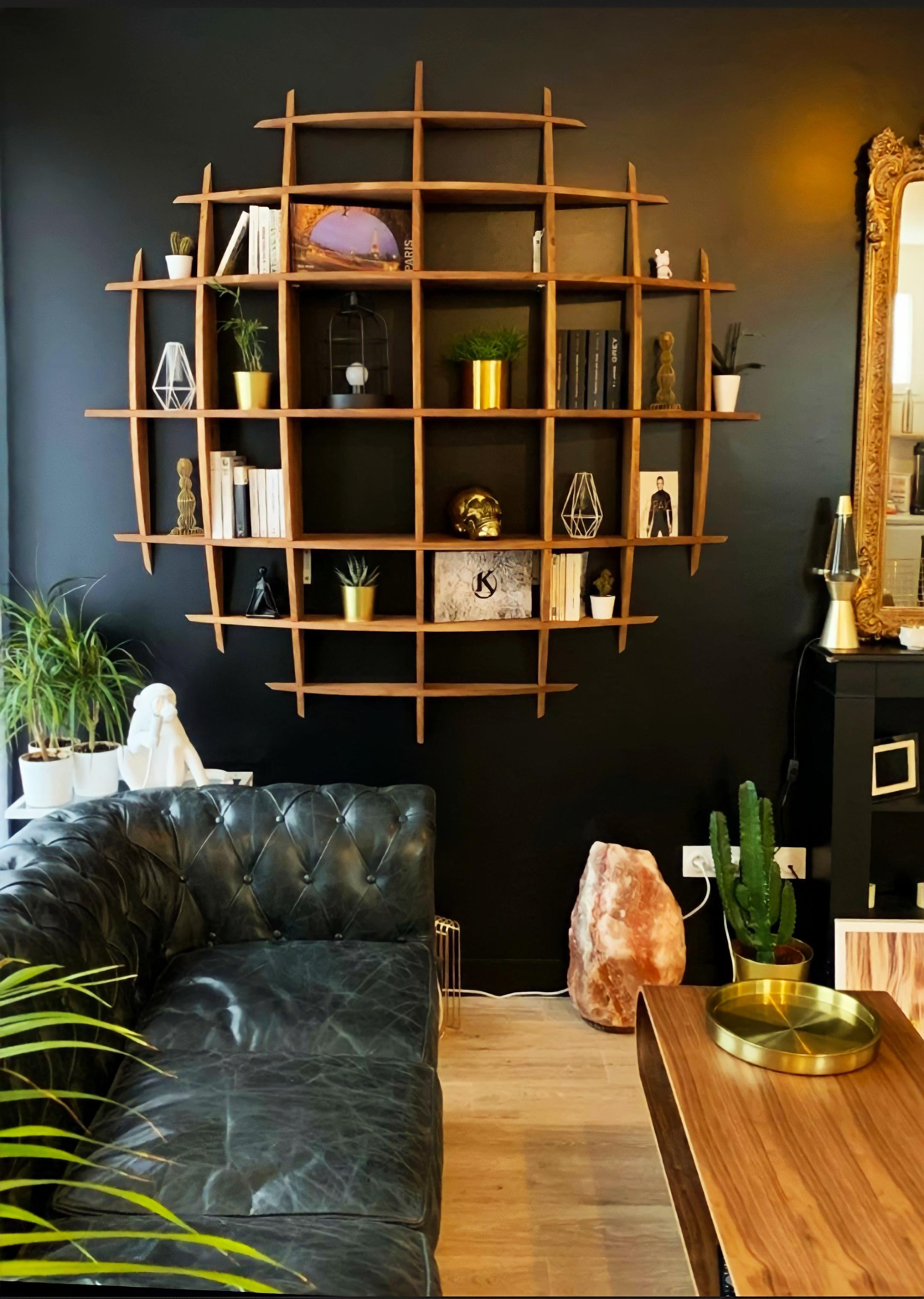 Grandes estanterías redondas de pino de David Renault Francés en venta