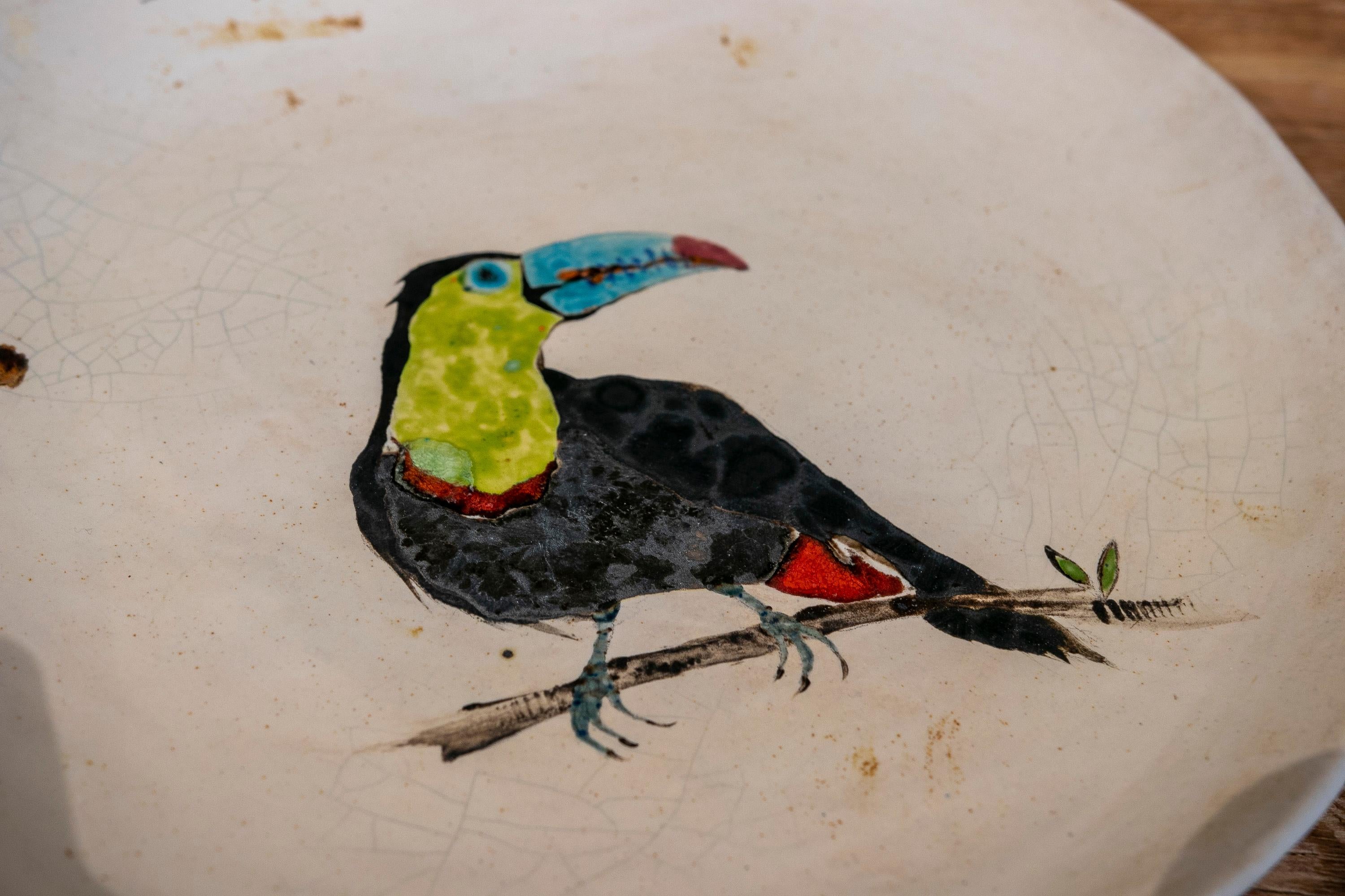 Contemporary Big Round Plate in hand painted Ceramic with Bird
