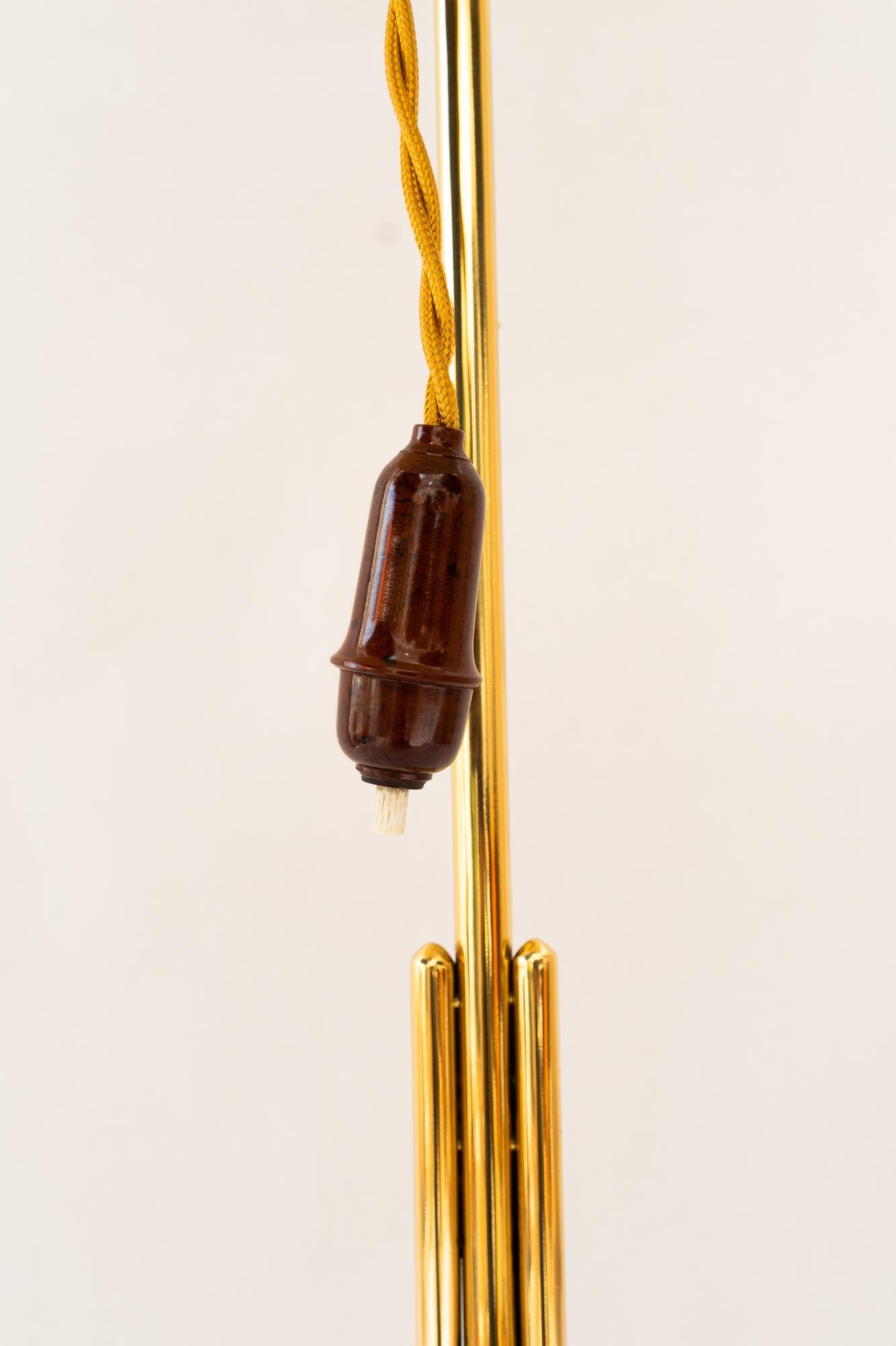 Big Rupert Nikoll Tischlampe mit Stoffschirm wien um 1950 (Österreichisch) im Angebot