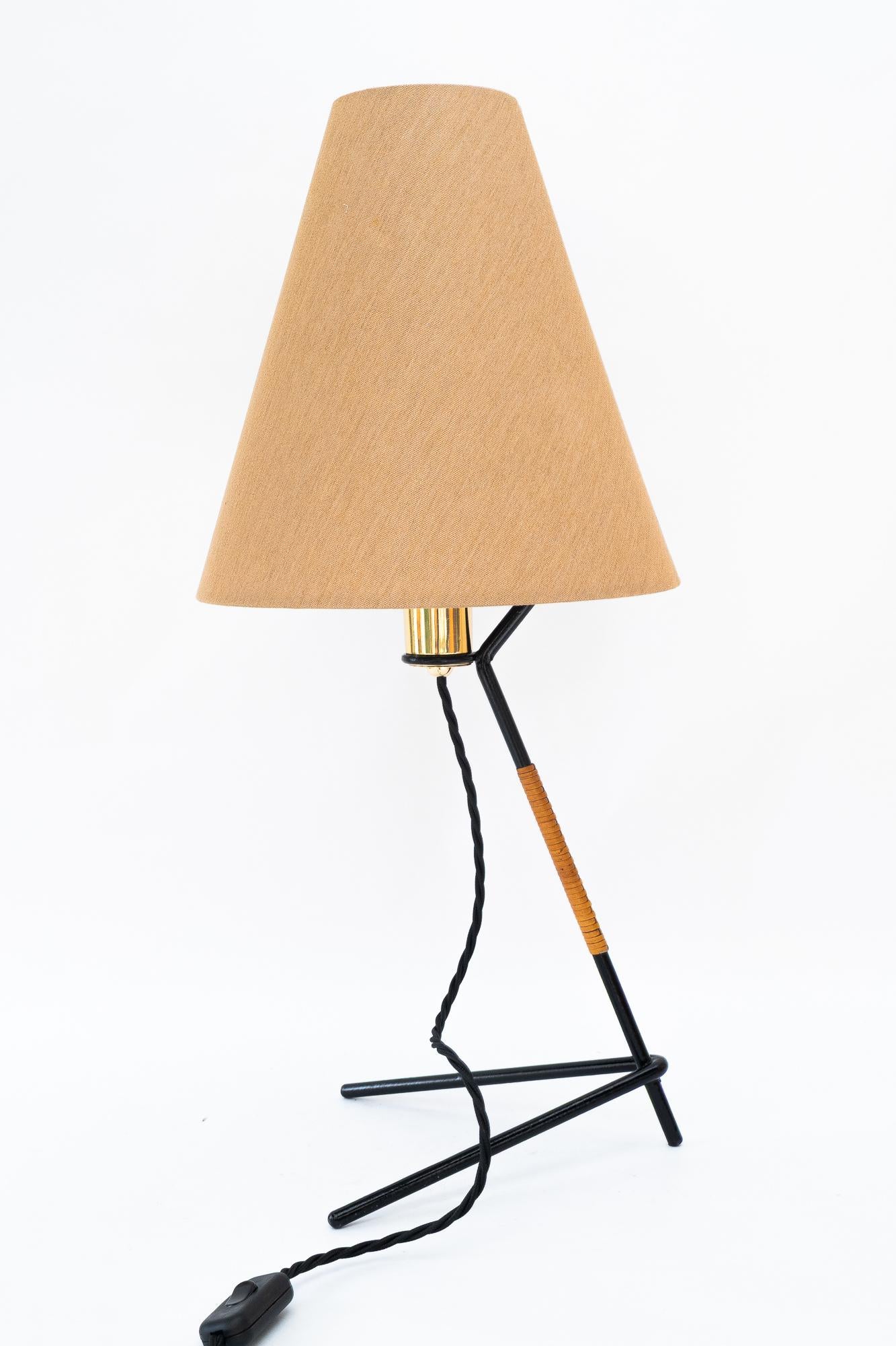 Autrichien Big Rupert Nikoll Lampe de table avec abat-jour en tissu vienne vers 1950 en vente