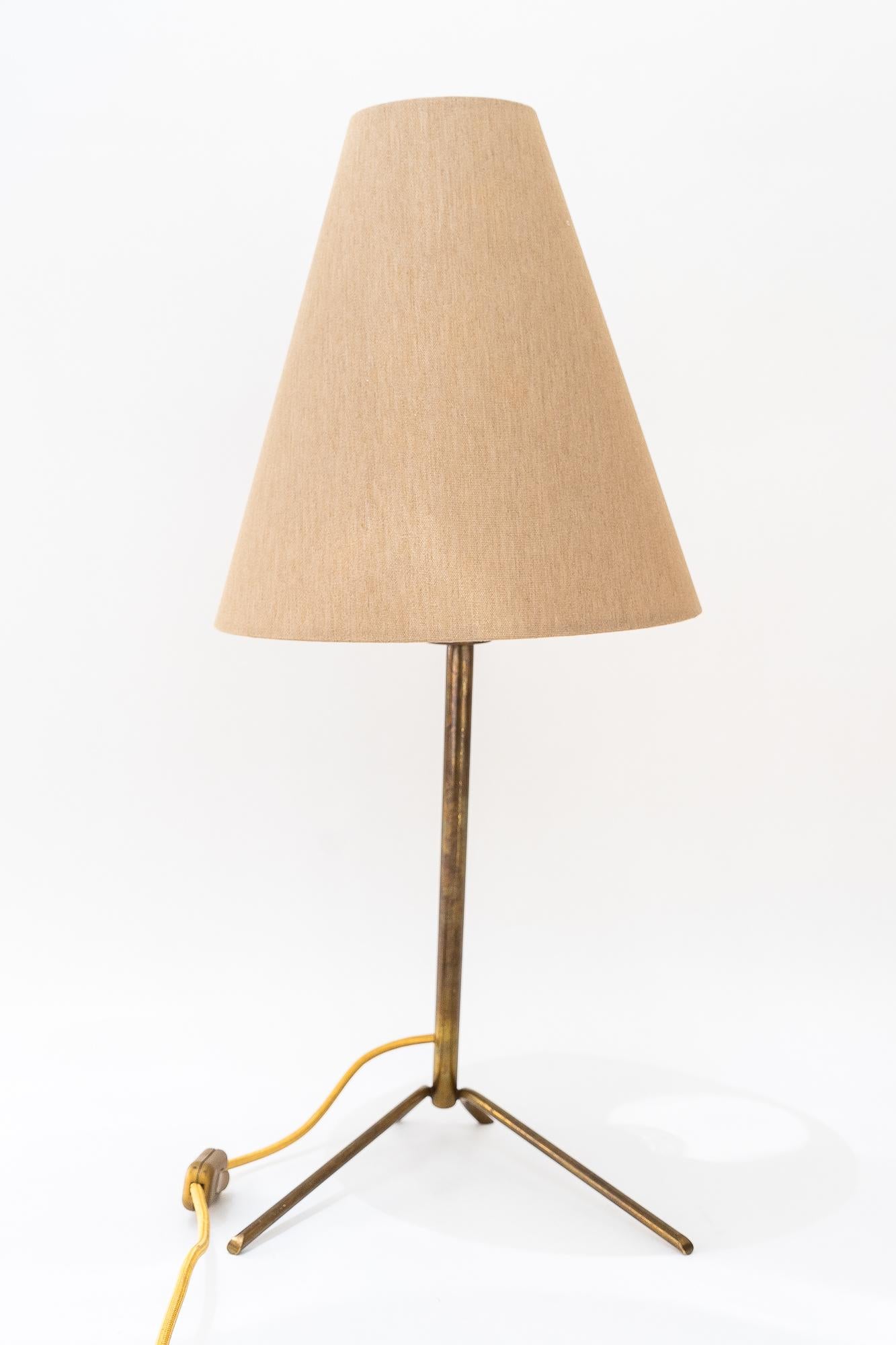 Große Rupert Nikoll Tischlampe mit Stoffschirm wien um 1950 (Mitte des 20. Jahrhunderts) im Angebot