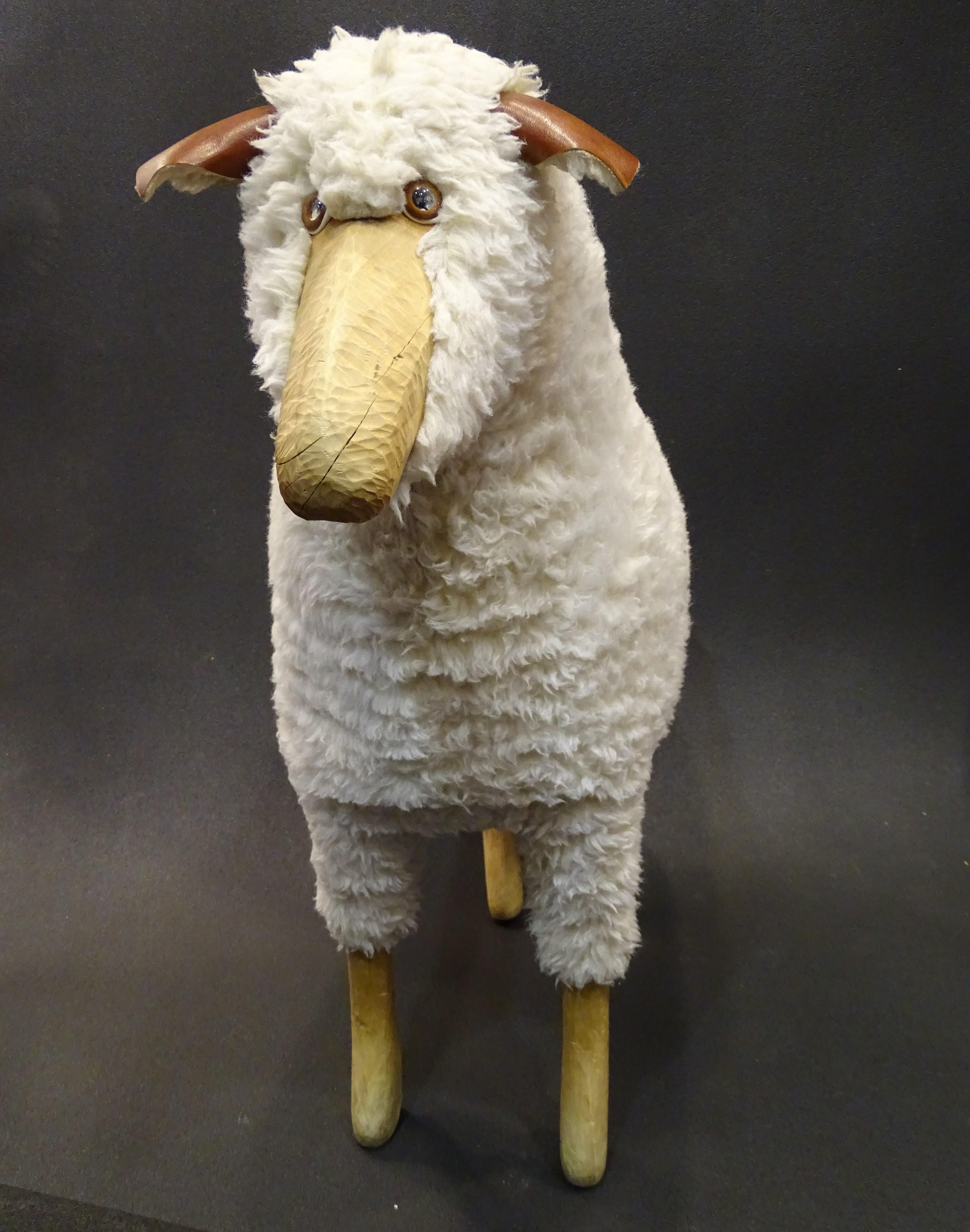 Big Sheep Stool by Hamms-Peter Krafft, 80s In Good Condition In Valladolid, ES
