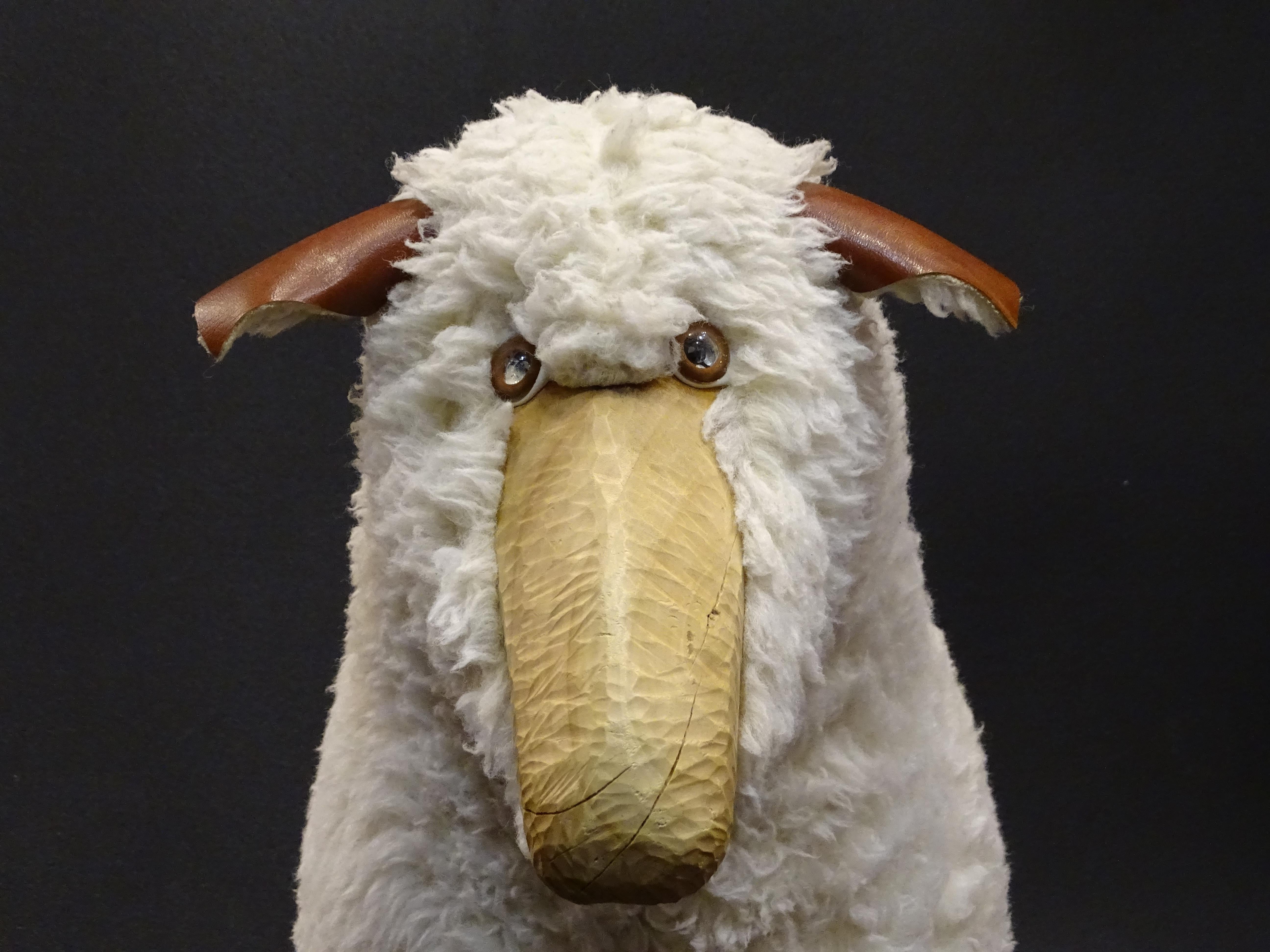 Großer Schafshocker von Hamms-Peter Krafft, 80er-Jahre (Handgefertigt)