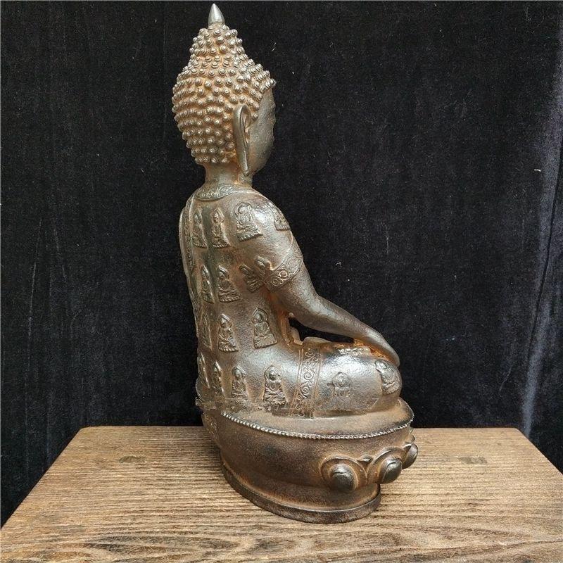 44cm Big Size Old Iron Buddha Statue Wearing Full Buddhas Garment In Fair Condition For Sale In 景德镇市, CN