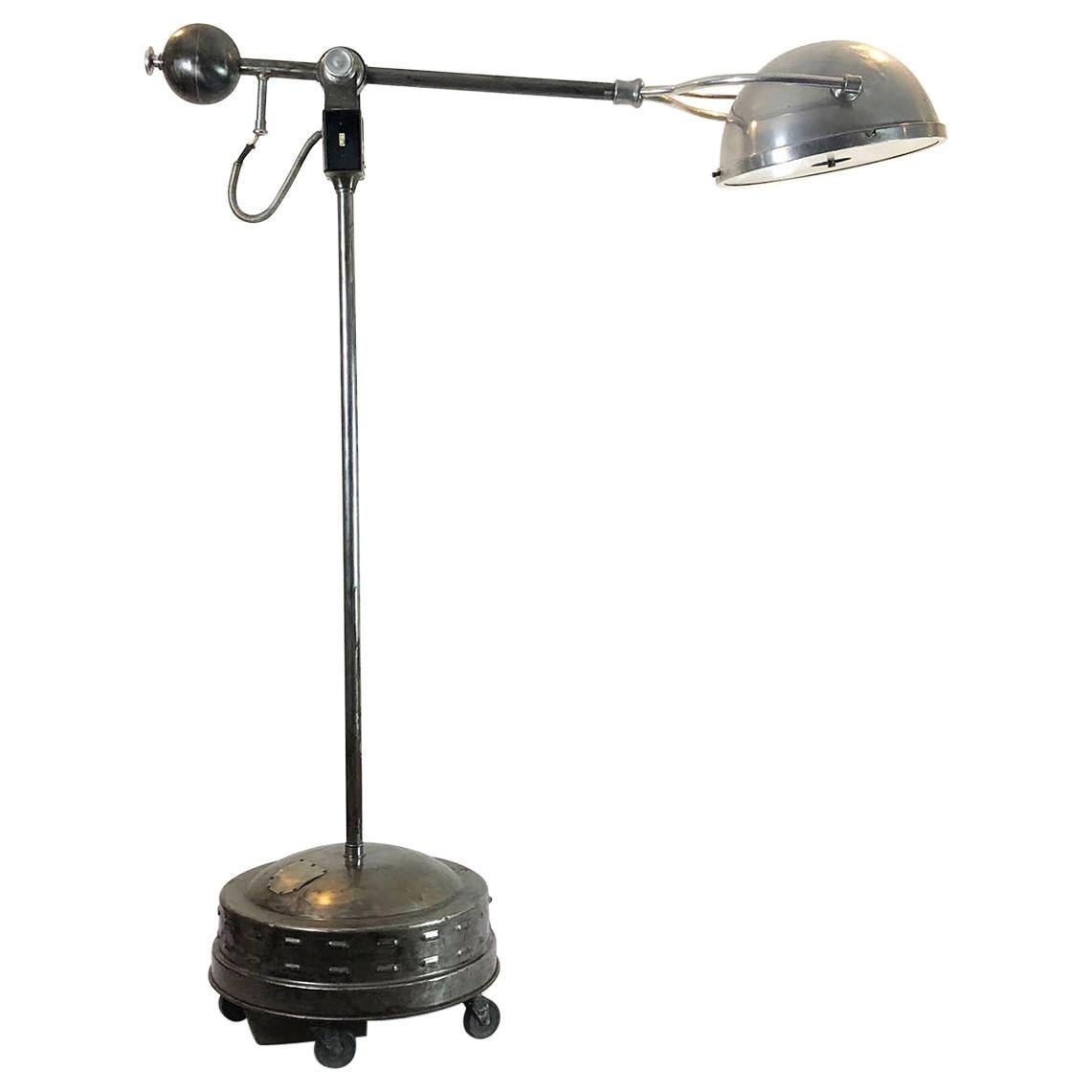 Big Size Hospital Surgery Lamp by the Ohio Chemical & Mfg. Co. For Sale