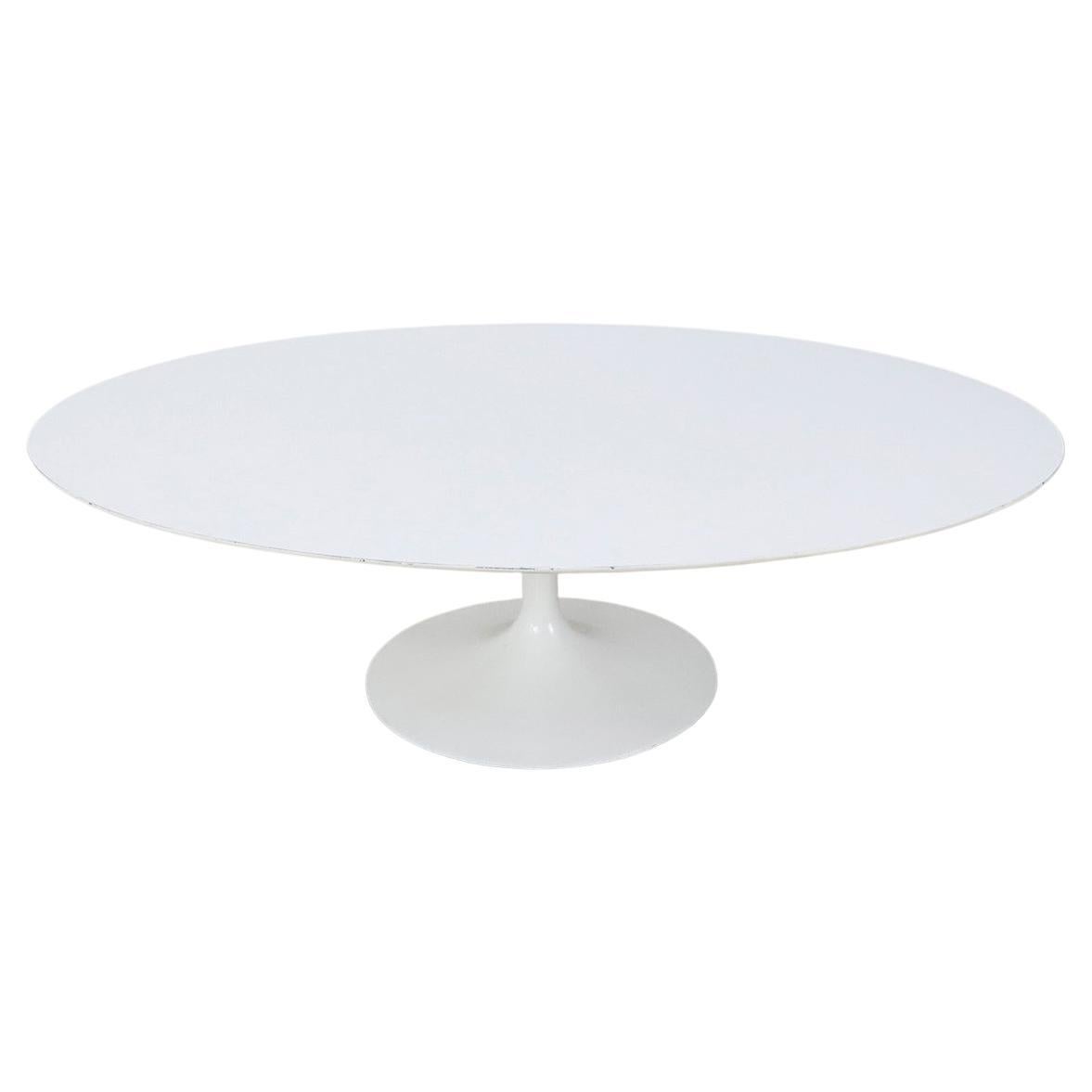 Big Size Mid Century Eero Saarinen for Knoll Center Table. For Sale