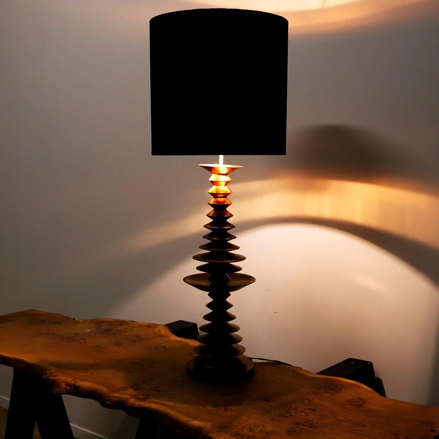 Circa 1960. We offer this Beautufull Big Size Mid Century Modern Table Lamp. Made in wood and cover with gold leaf. Working at perfection.